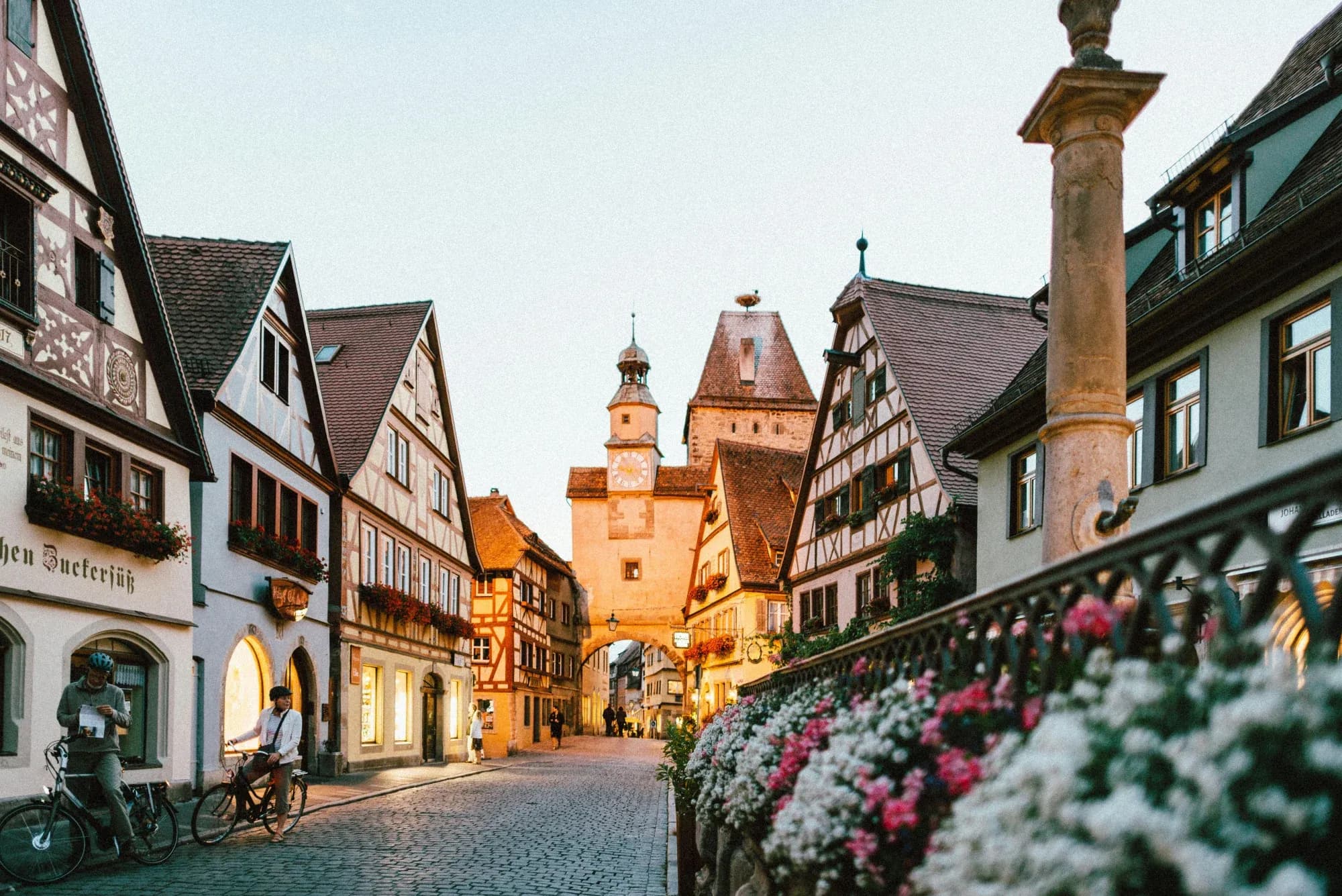 Best Credit Cards for Booking Flights to Europe