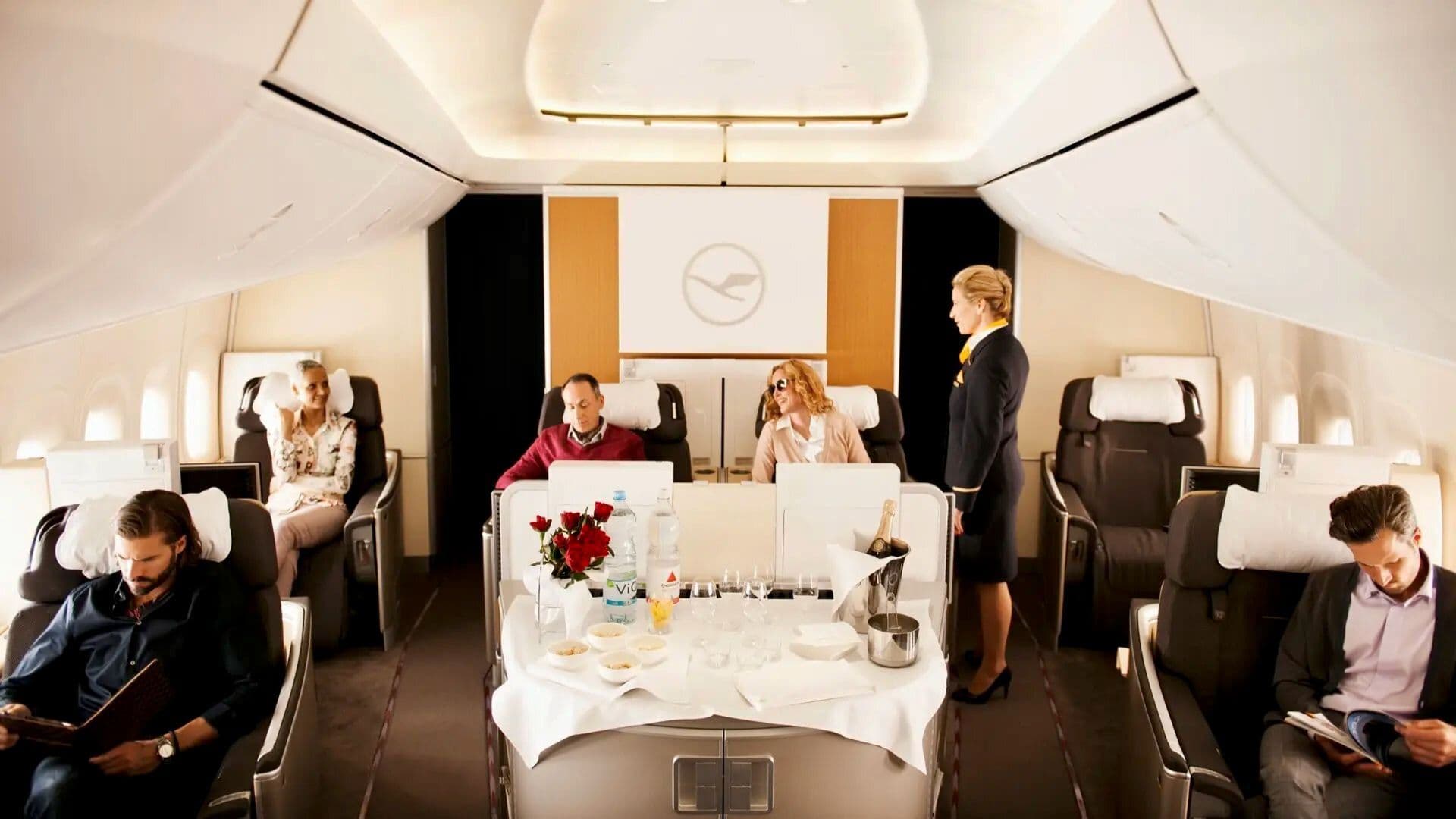 Roame award flight tool now searches Lufthansa Miles & More – Find First Class Awards & Star Alliance Redemptions