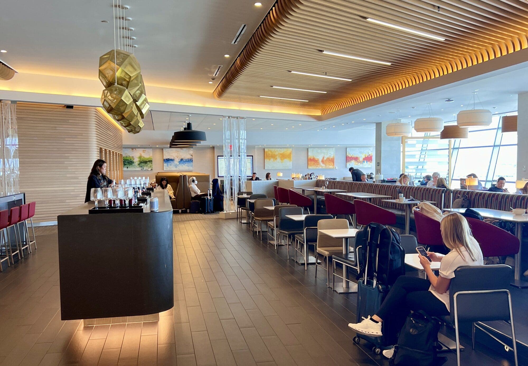 Greenwich Lounge JFK Terminal 8 Review