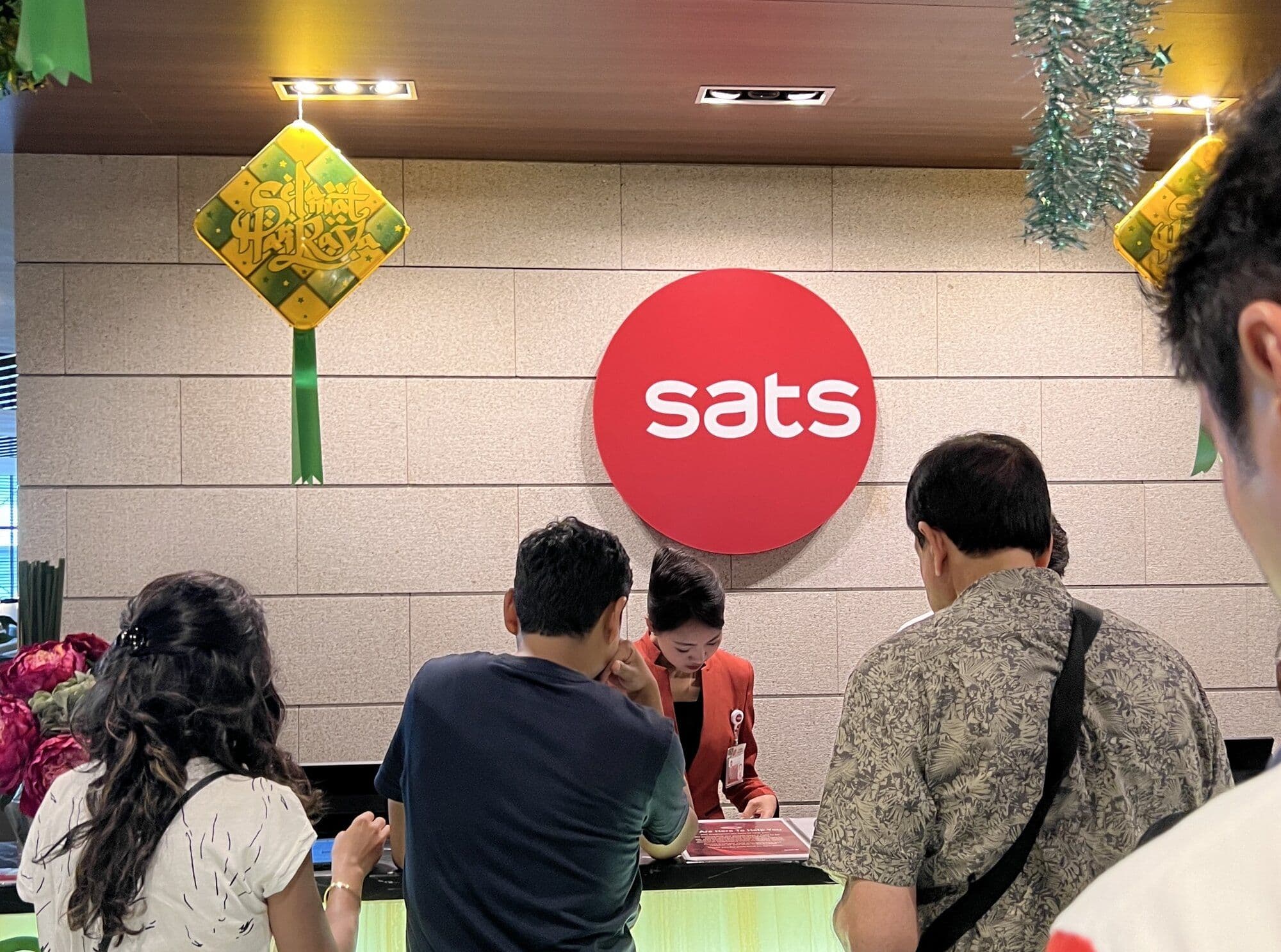 Singapore Changi Airport SATS Premier Lounge T2 Review