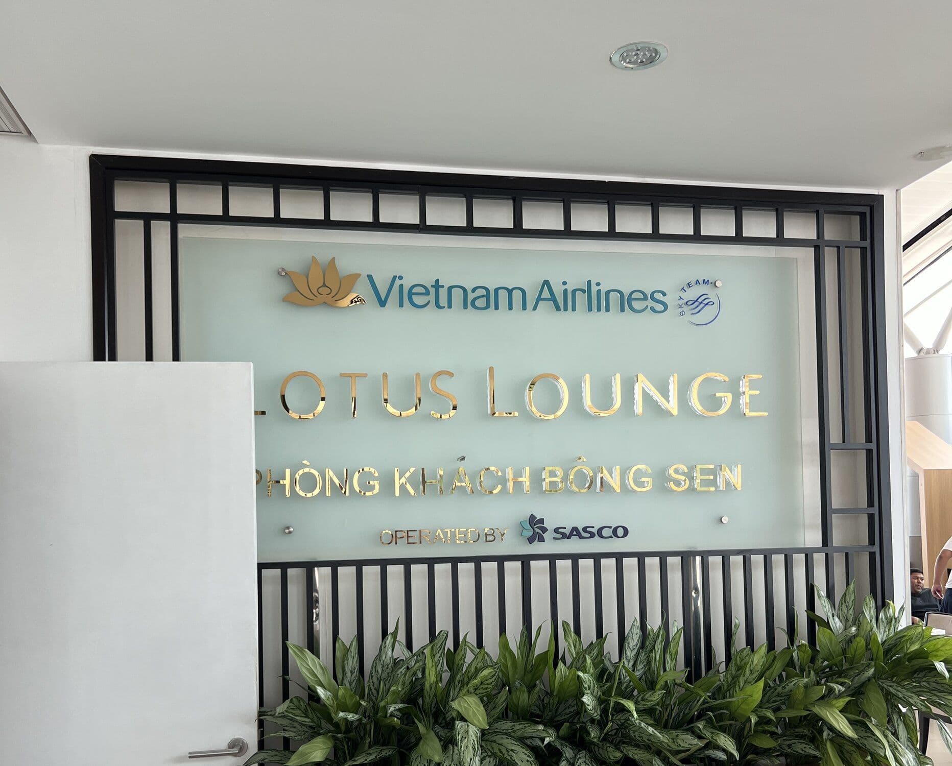 Review: Vietnam Airlines Lotus Lounge at Ho Chi Minh City Airport (SGN)
