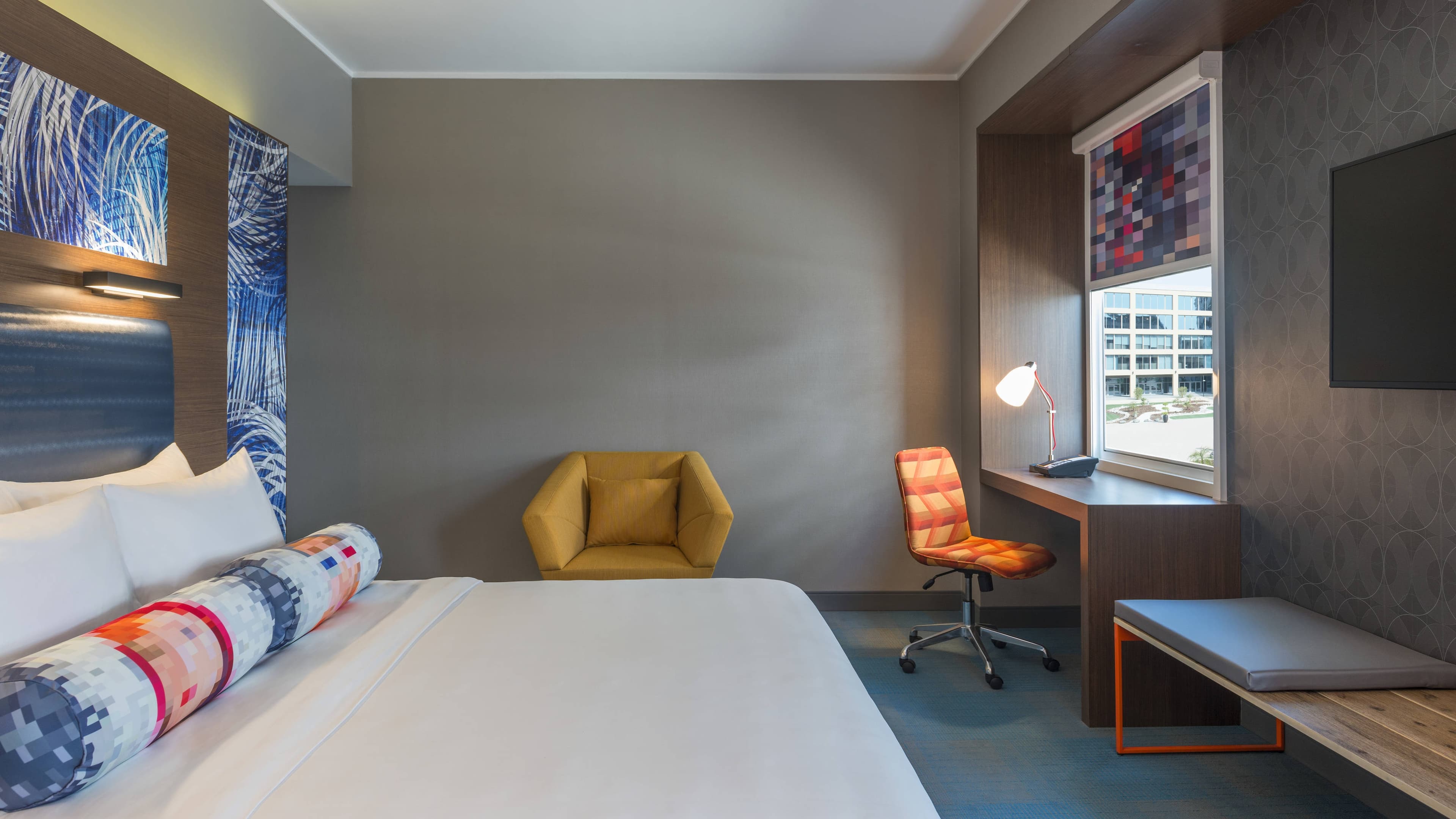 Aloft Room - Image 1