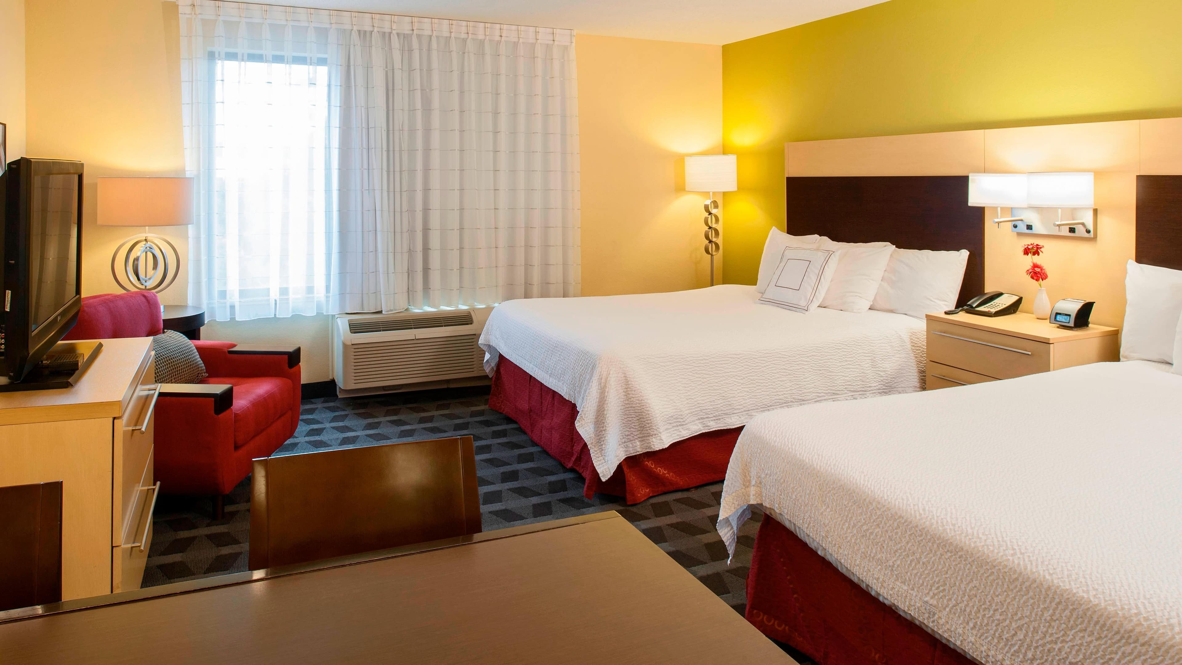 TownePlace Suites Bethlehem Easton/Lehigh Valley - Image 4