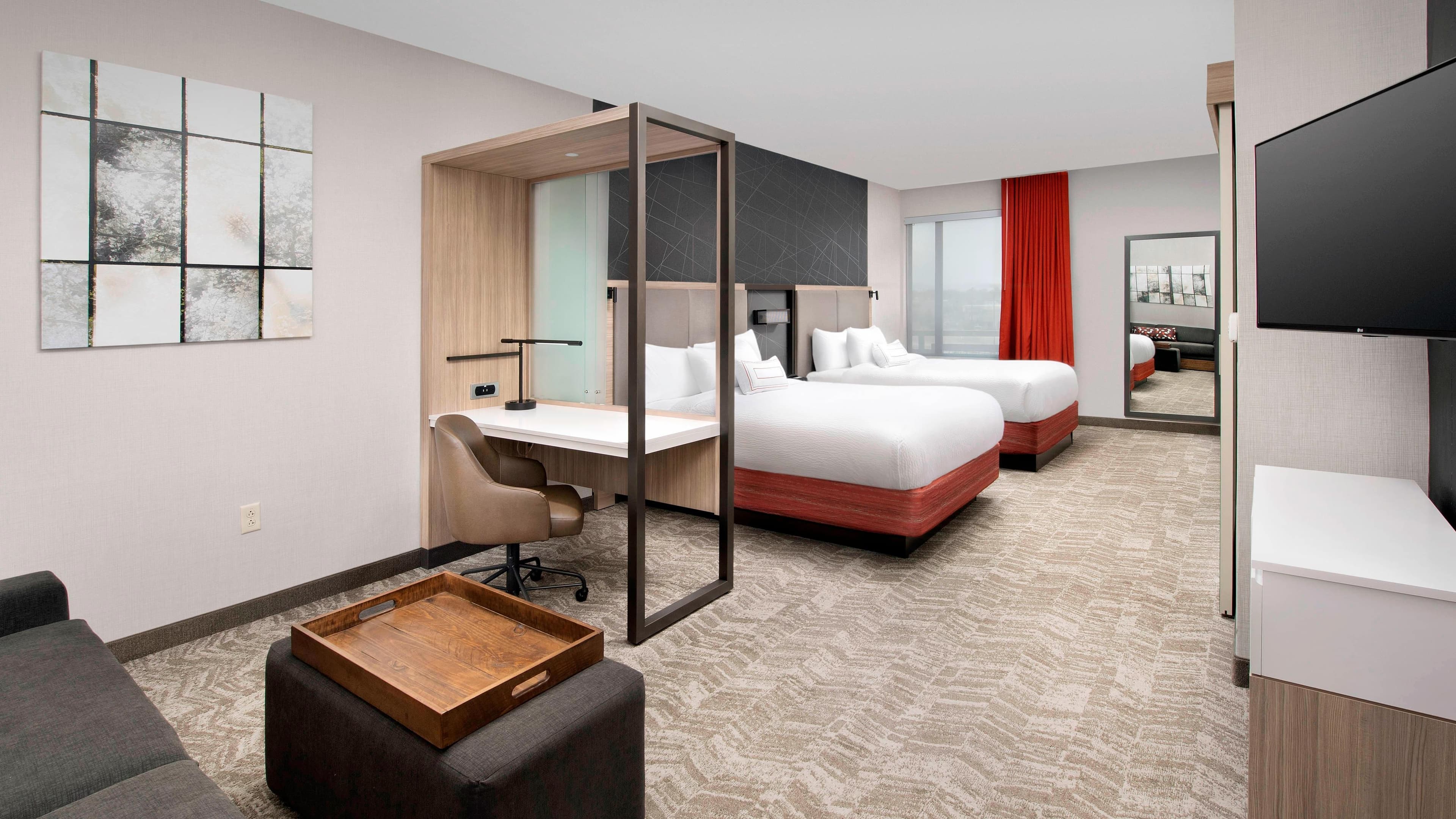 Suite - Image 1
