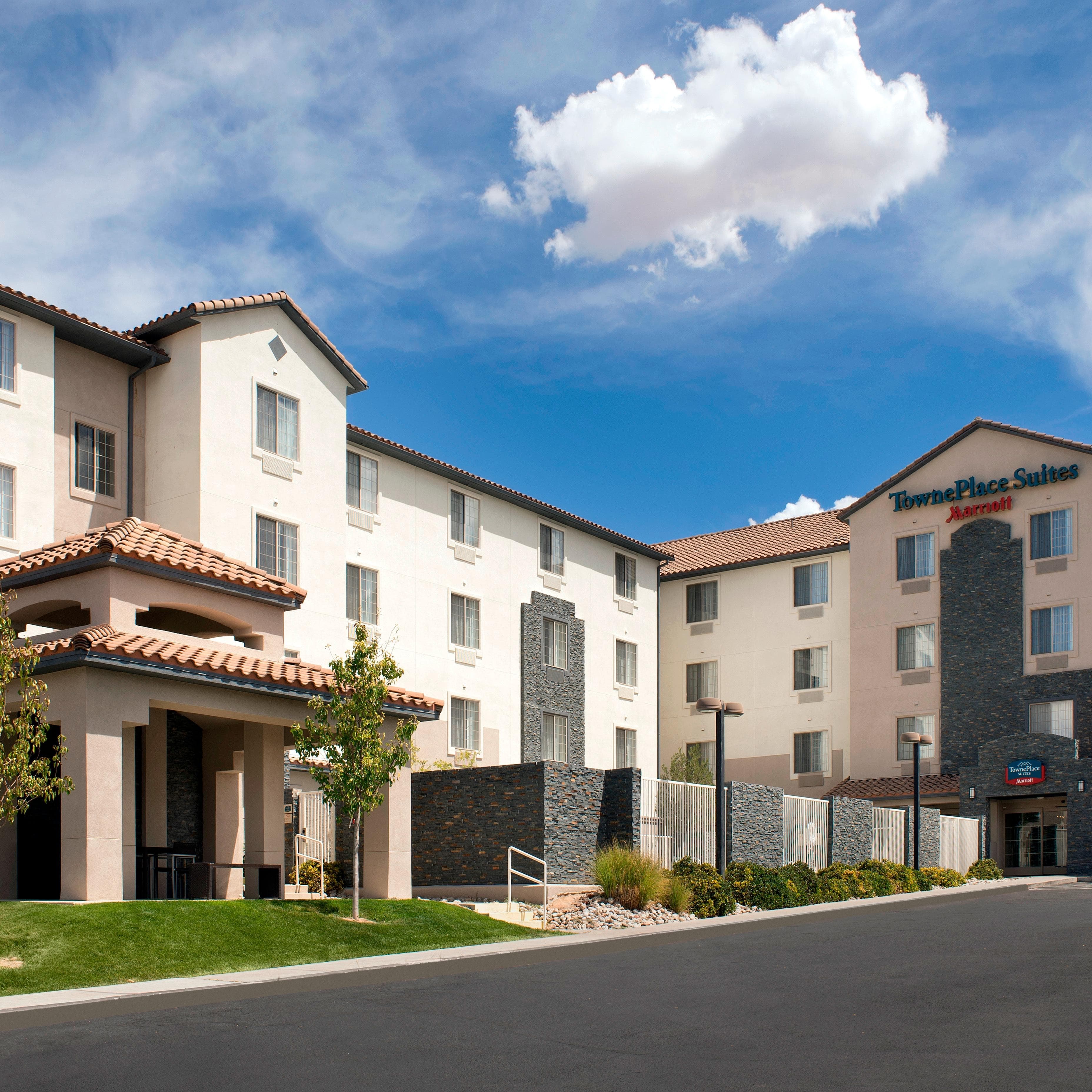 TownePlace Suites Albuquerque Airport - Image 1