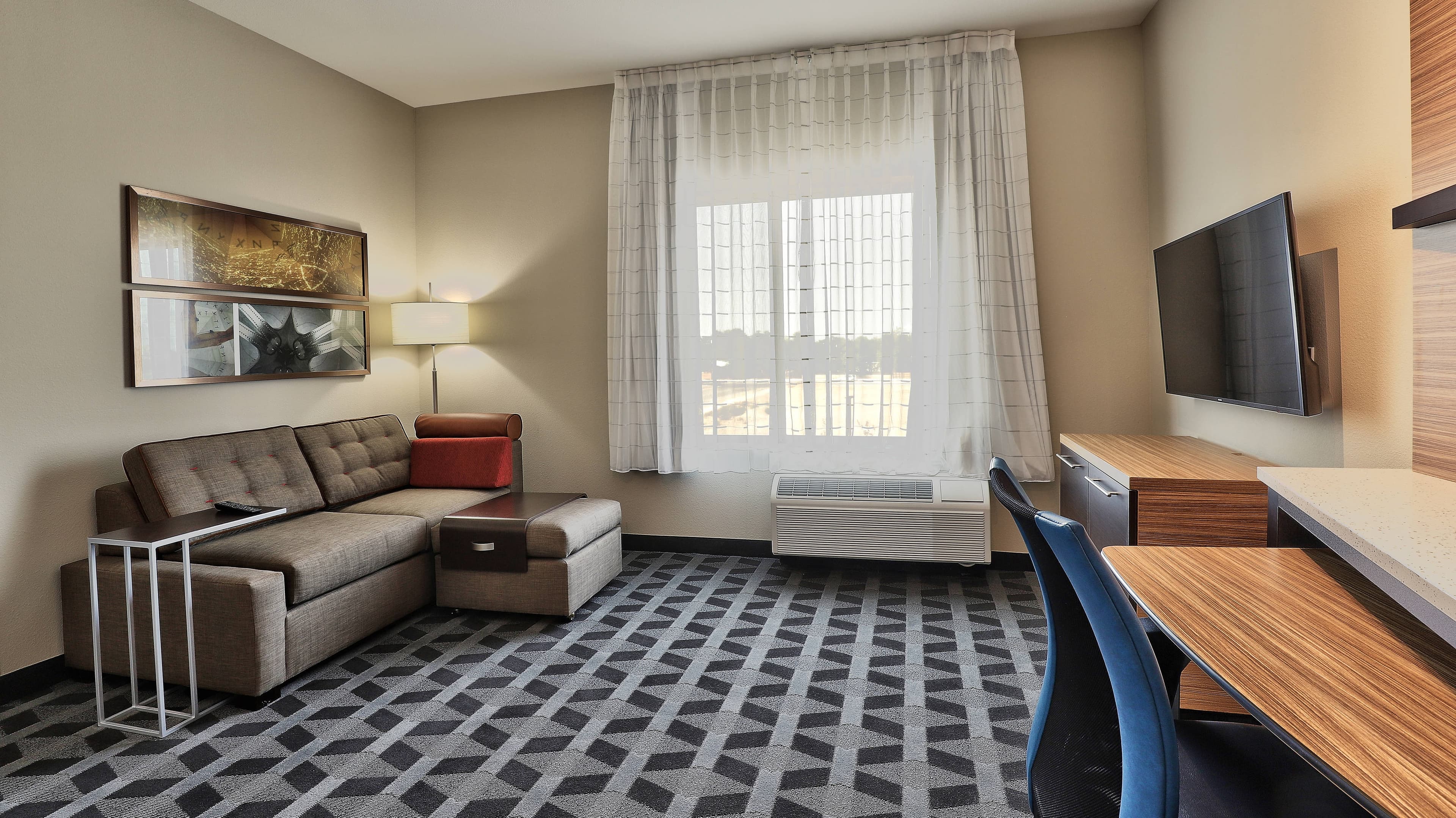 Staybridge Suites Albuquerque - Airport — 10