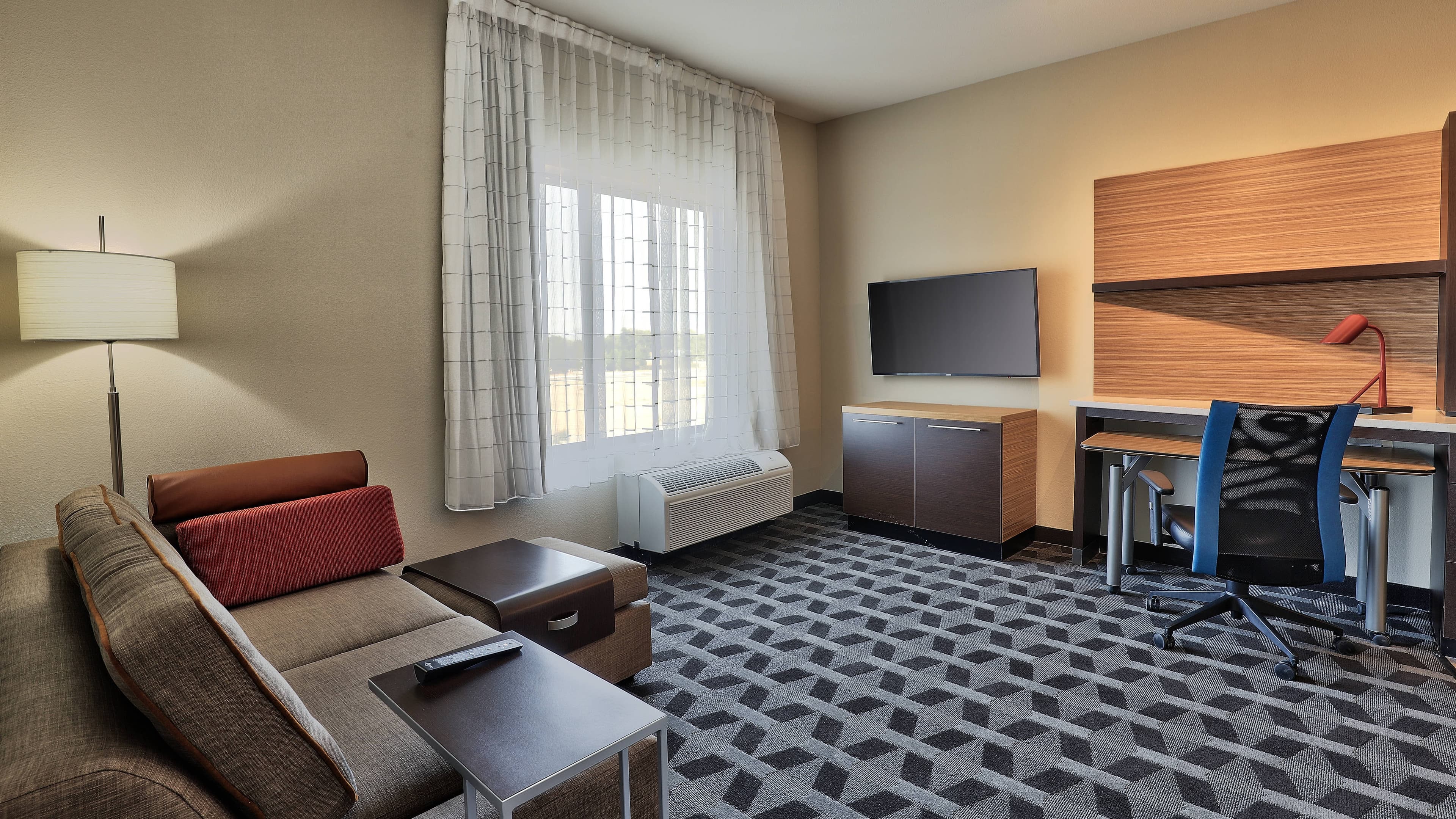 Staybridge Suites Albuquerque - Airport — 11