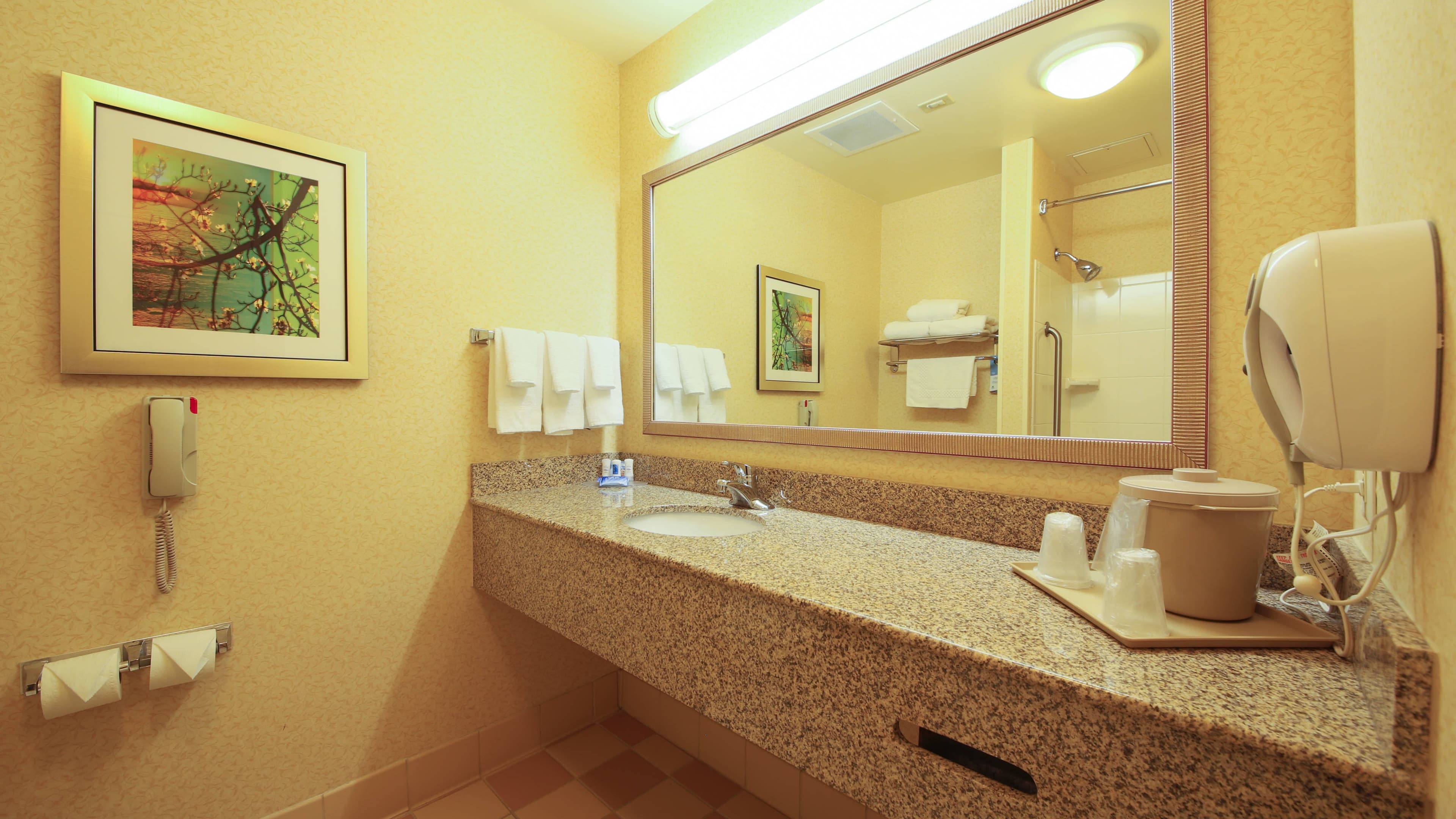 Fairfield Inn & Suites Cordele - Image 3