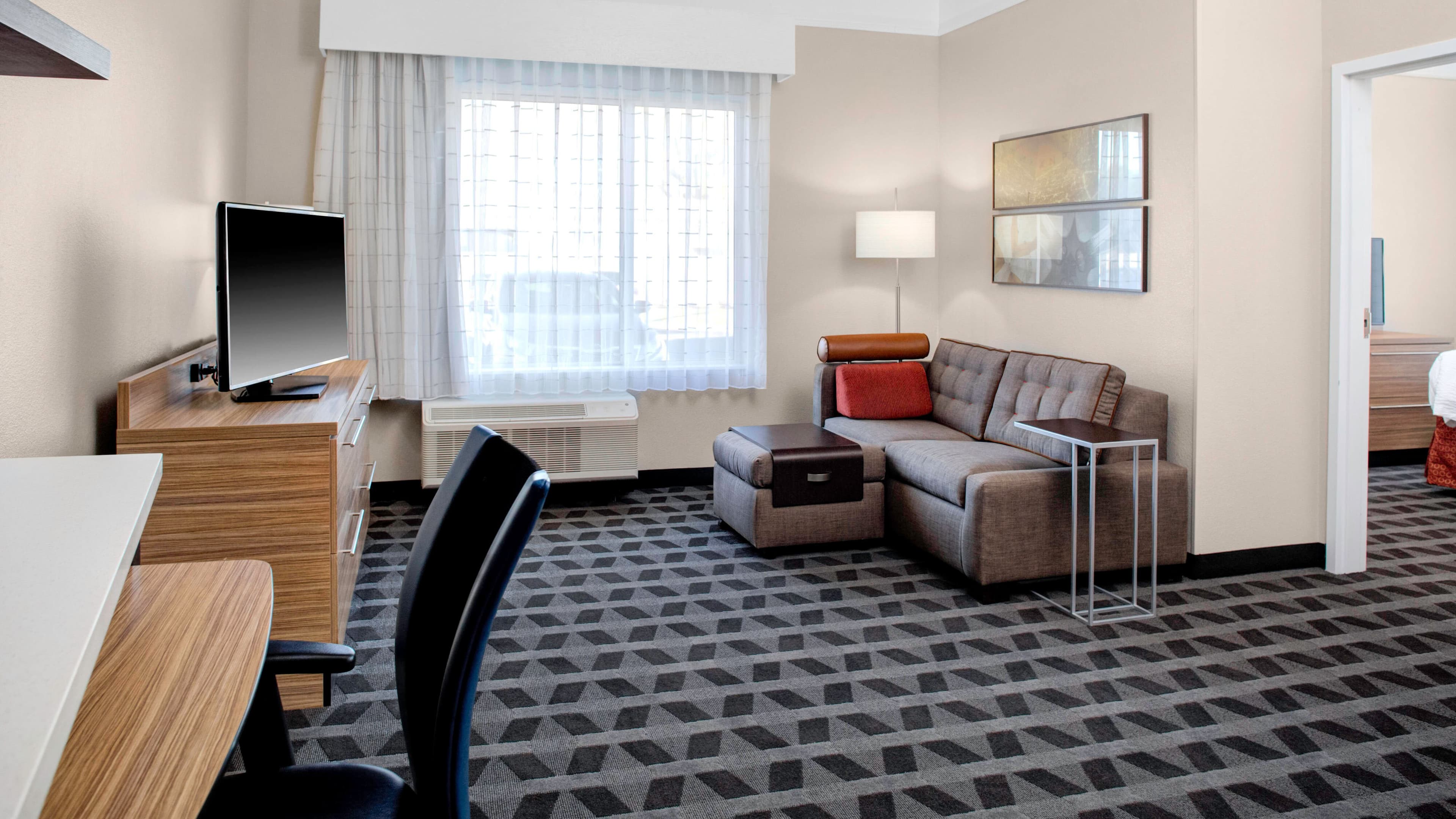 TownePlace Suites Albany - Image 2