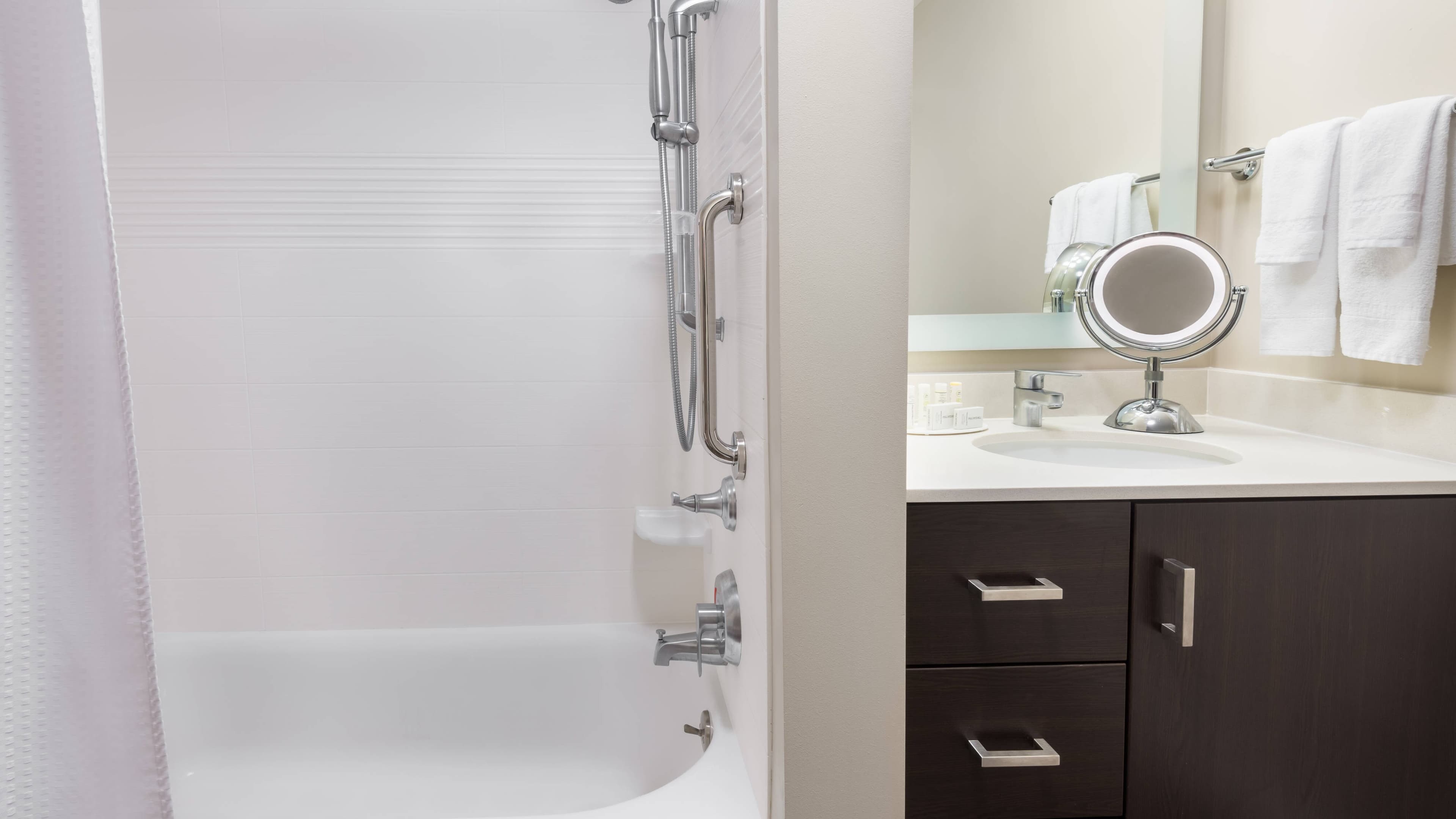 TownePlace Suites Latham Albany Airport - Image 4