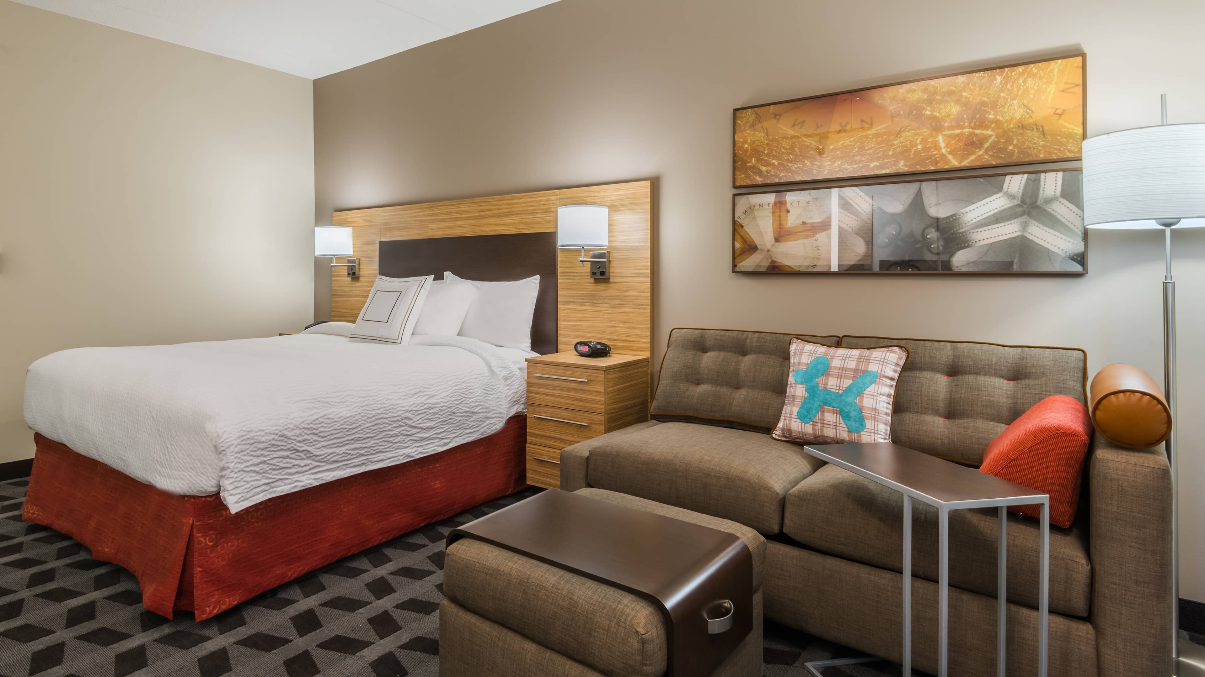 Studio King Suite - Image 2