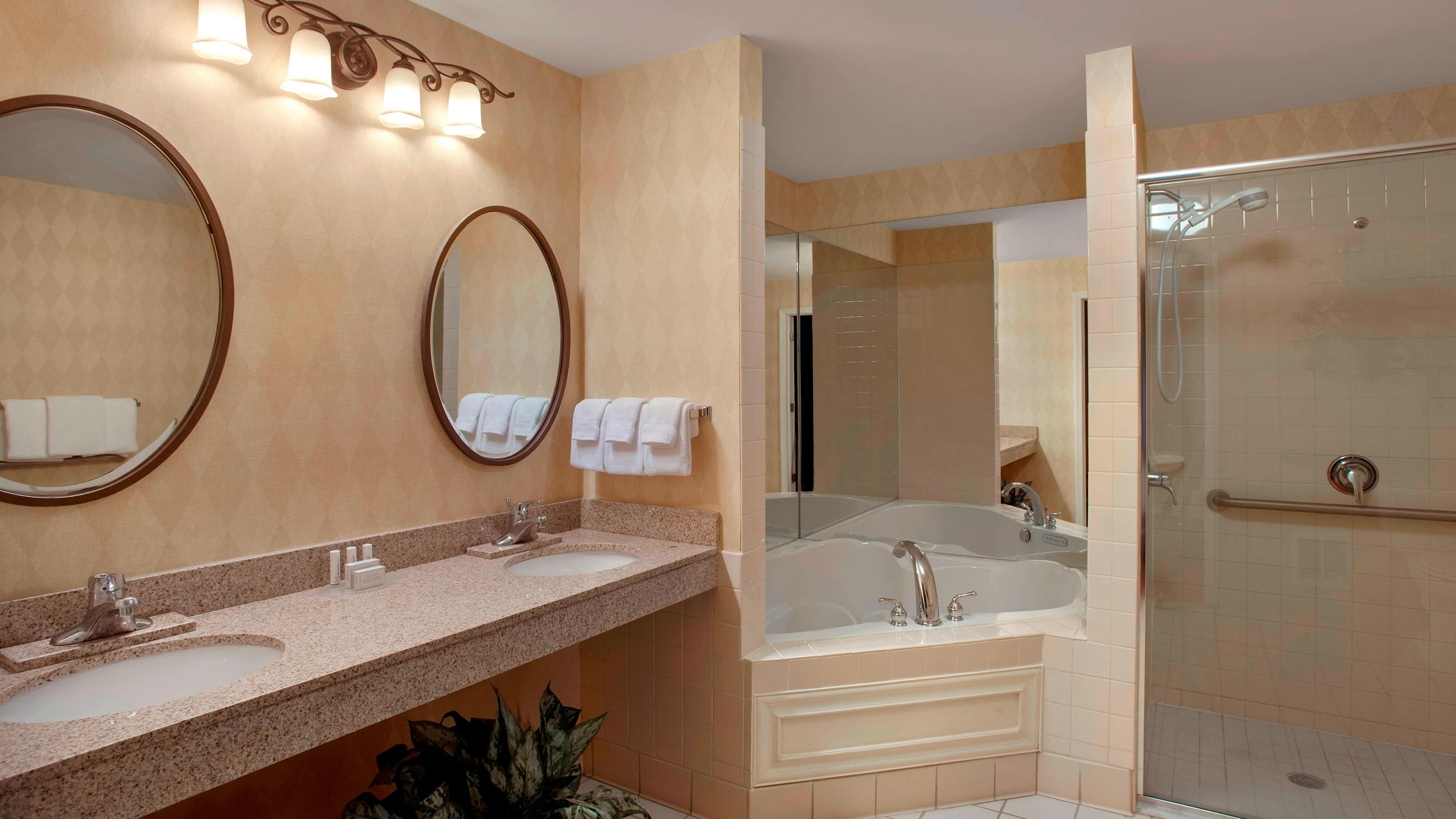 Holiday Inn Express & Suites Saugerties - Hudson Valley — 12