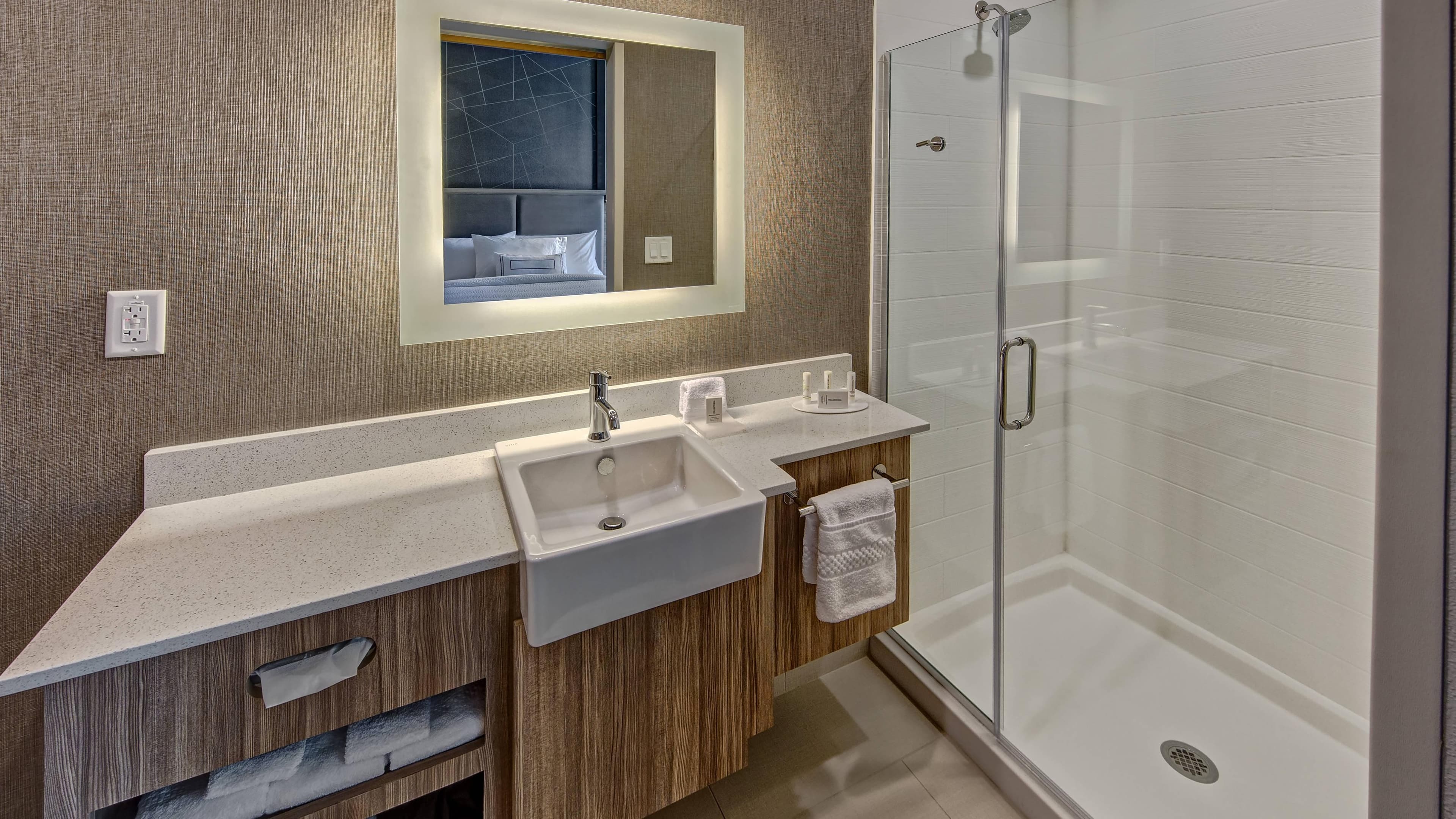 Suite - Image 3