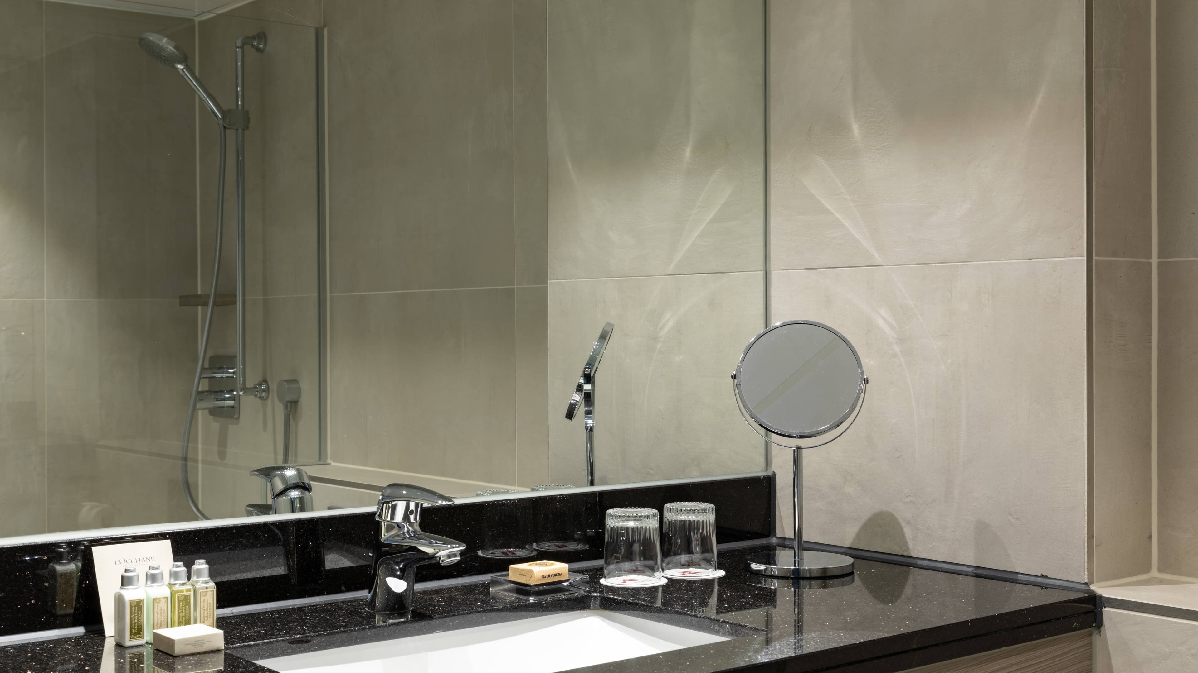 Amsterdam Marriott Hotel - Image 5
