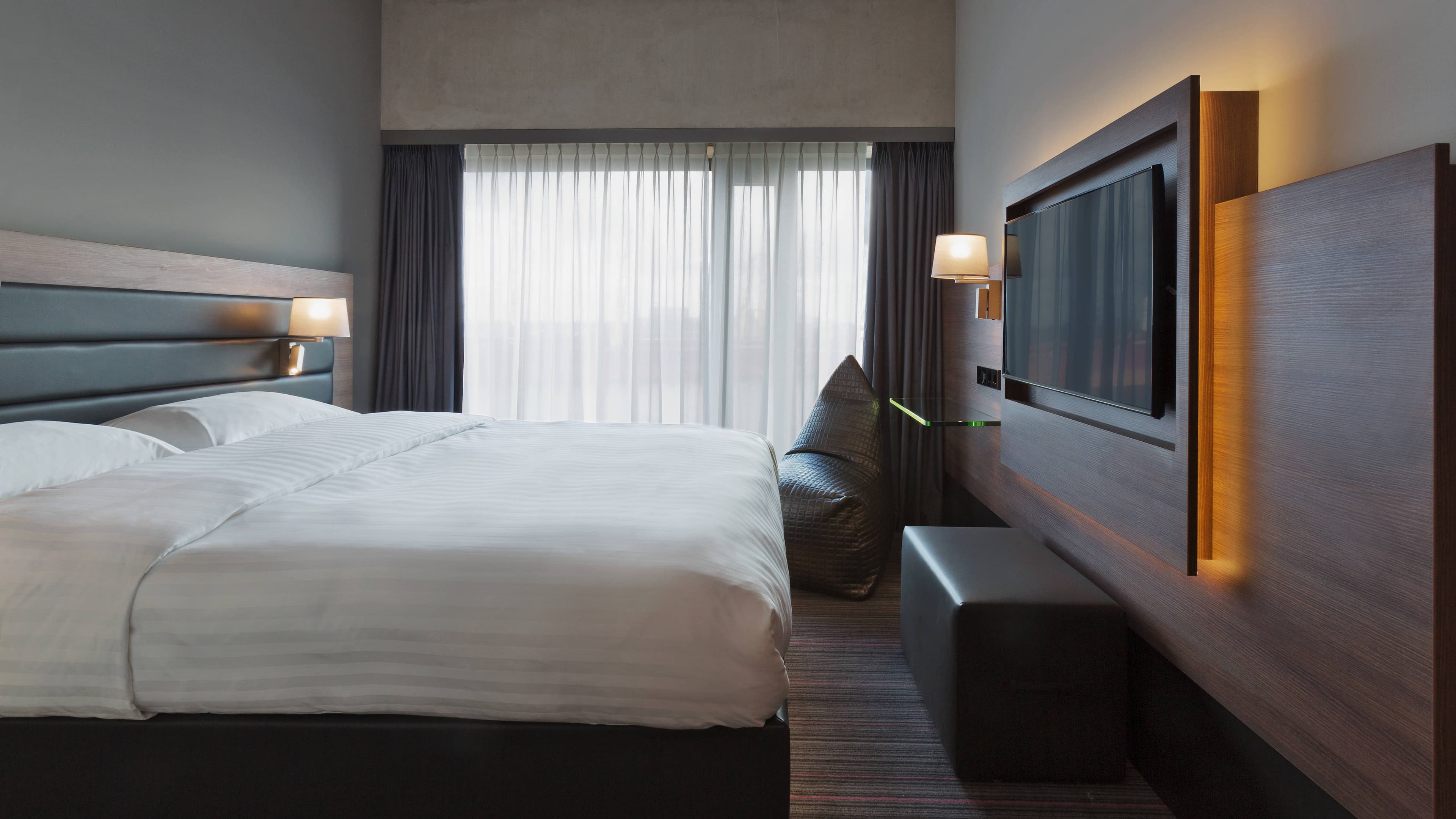 Moxy Amsterdam Houthavens - Image 2