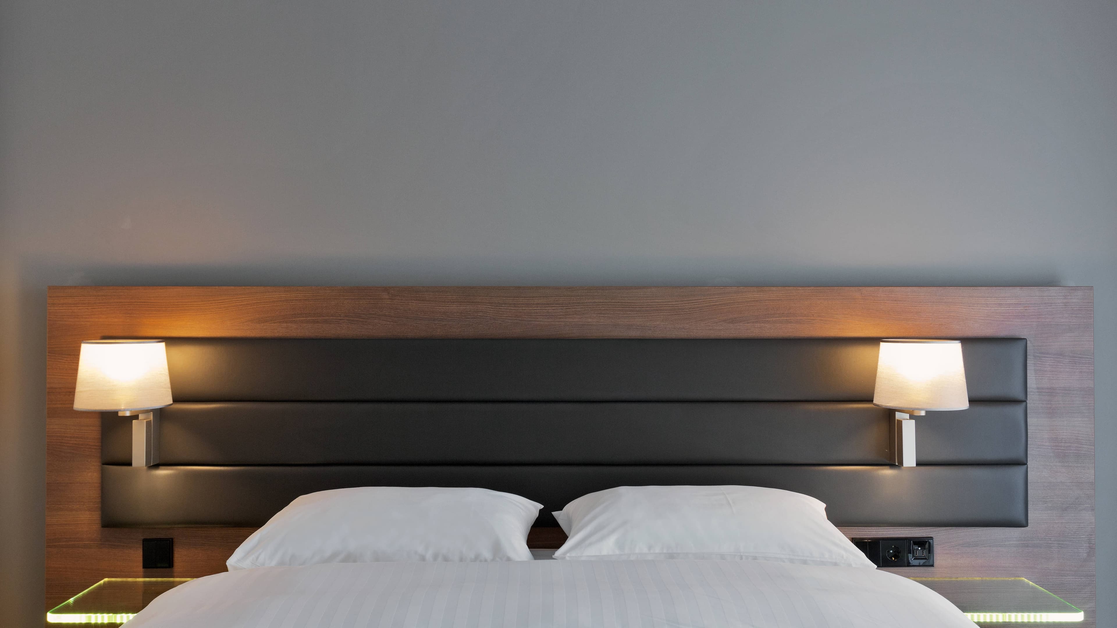 Moxy Amsterdam Houthavens - Image 3