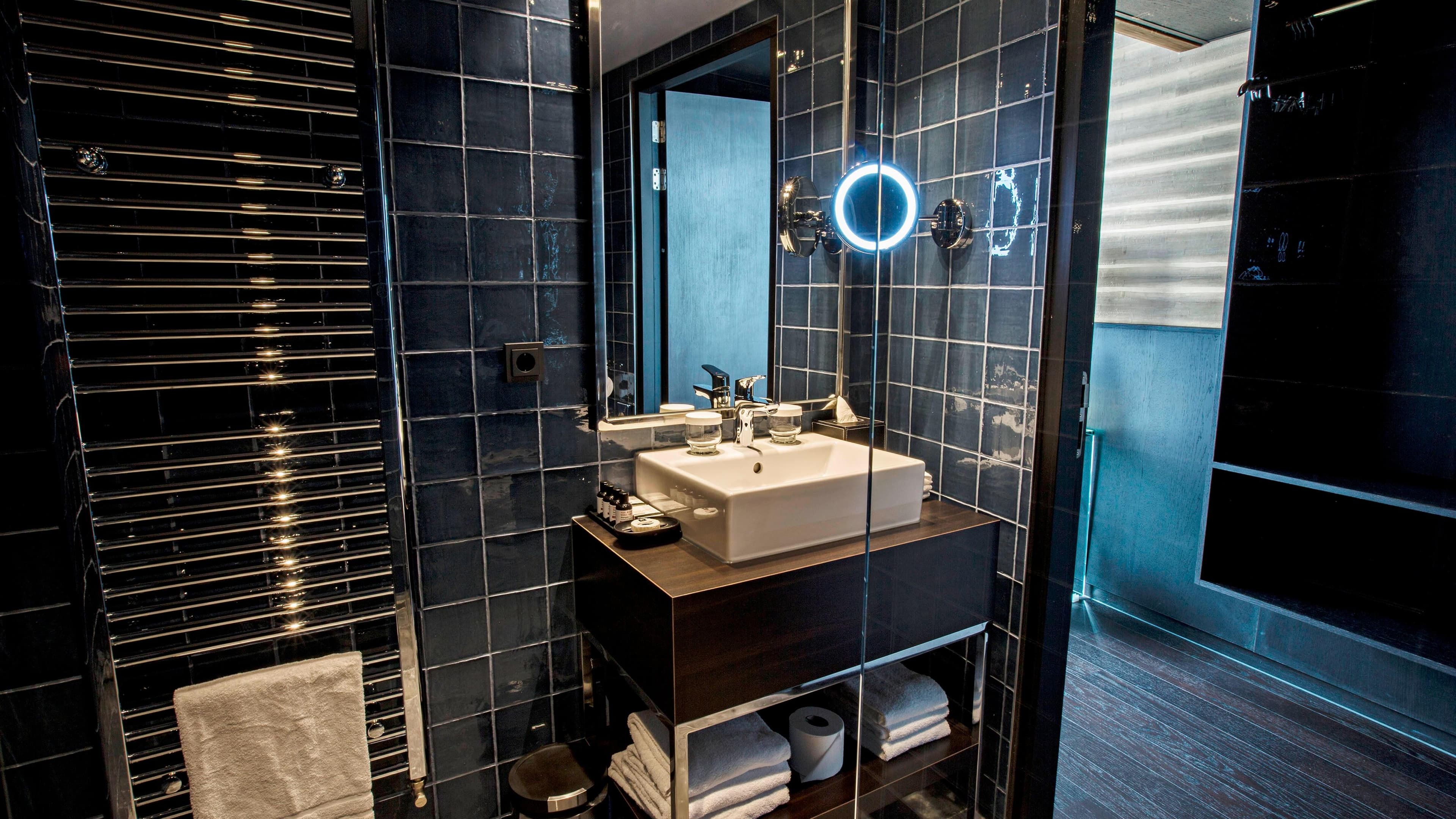 Apollo Hotel Amsterdam, a Tribute Portfolio Hotel — 9