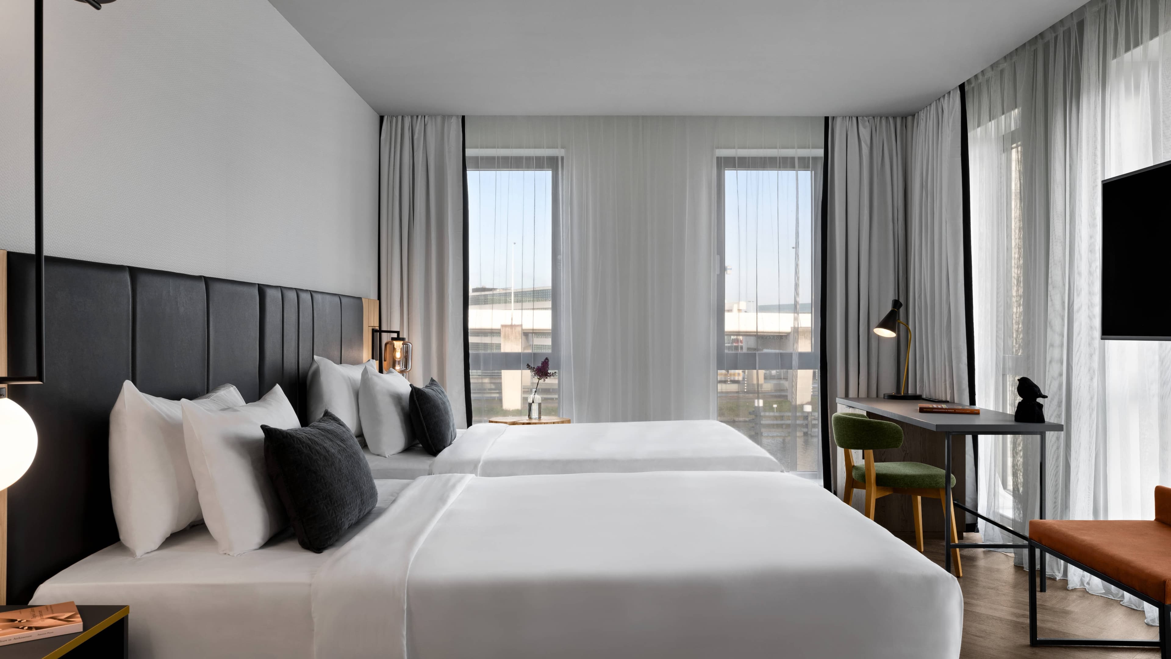 Renaissance Amsterdam Schiphol Airport Hotel — 9
