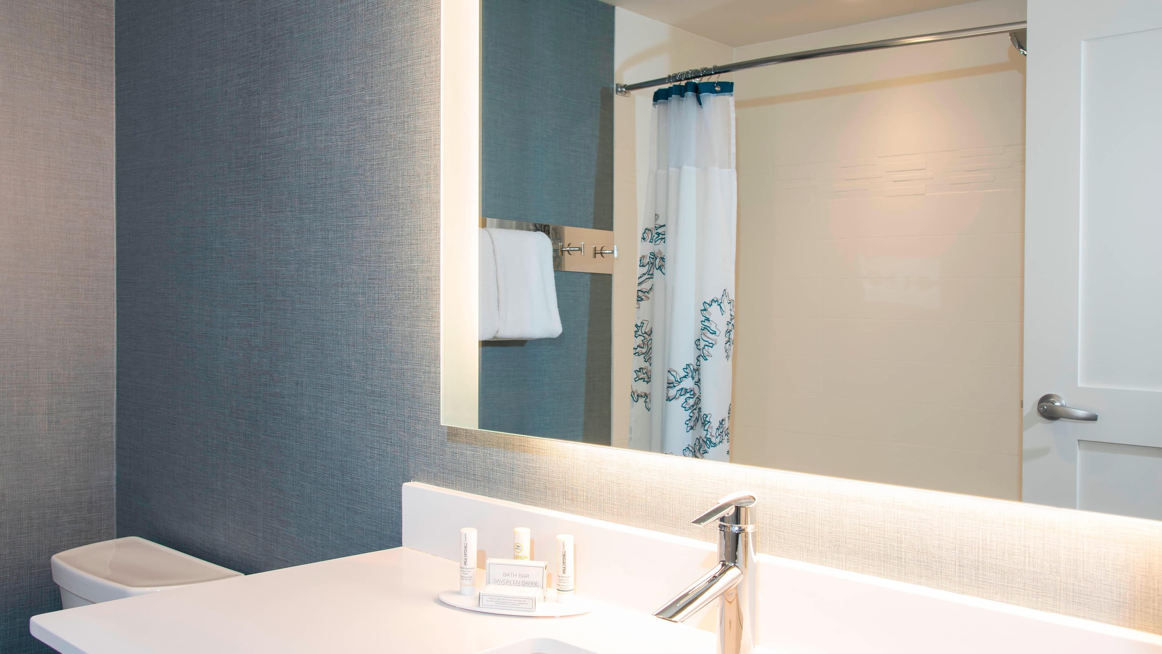 1 Bedroom Suite - Image 7