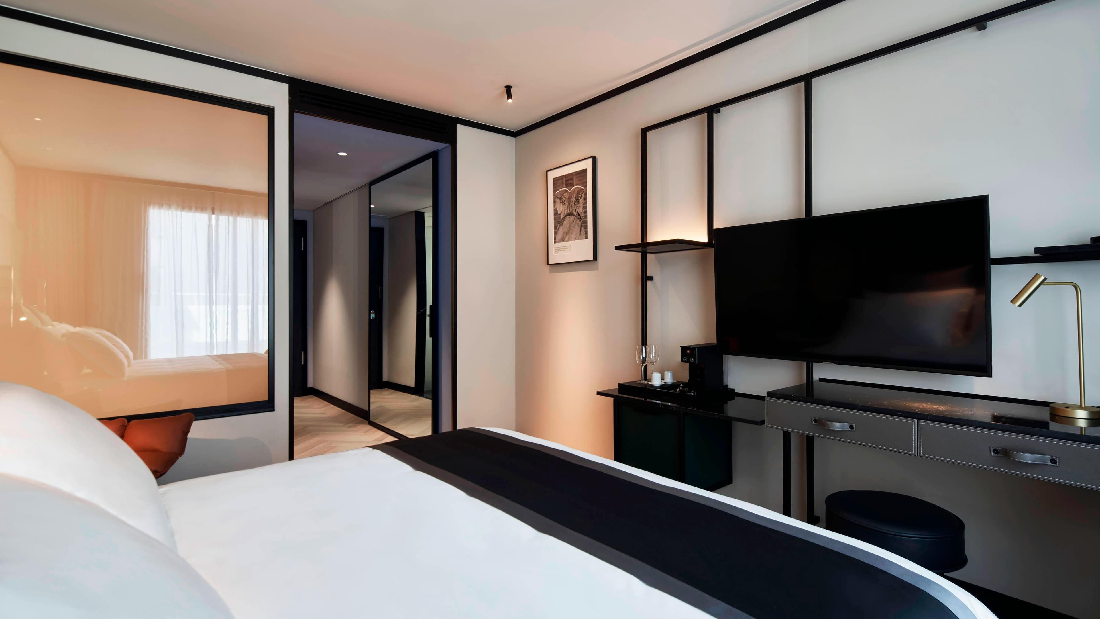Academias Hotel, Autograph Collection — 15