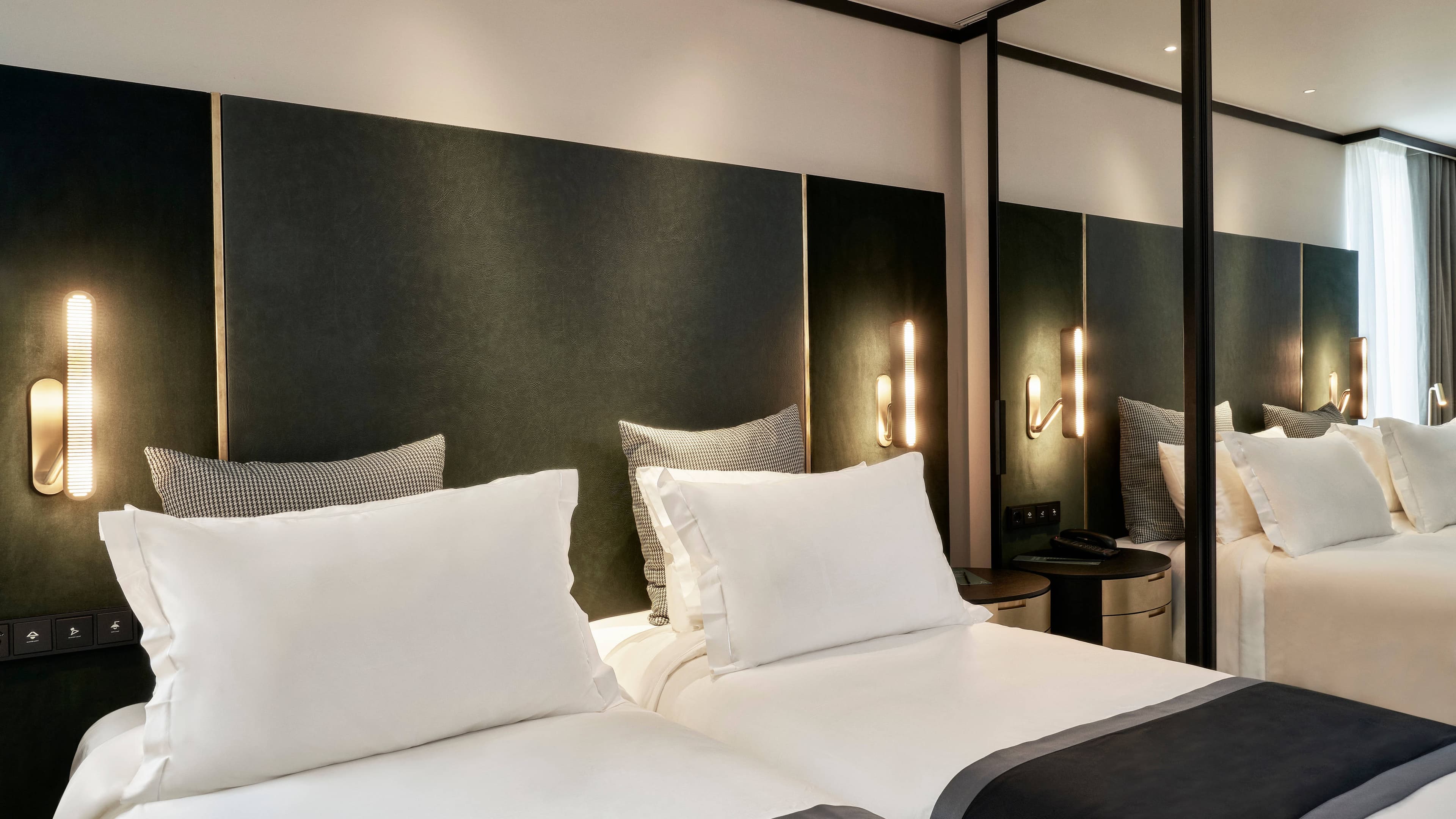 Deluxe Guest room - Image 1