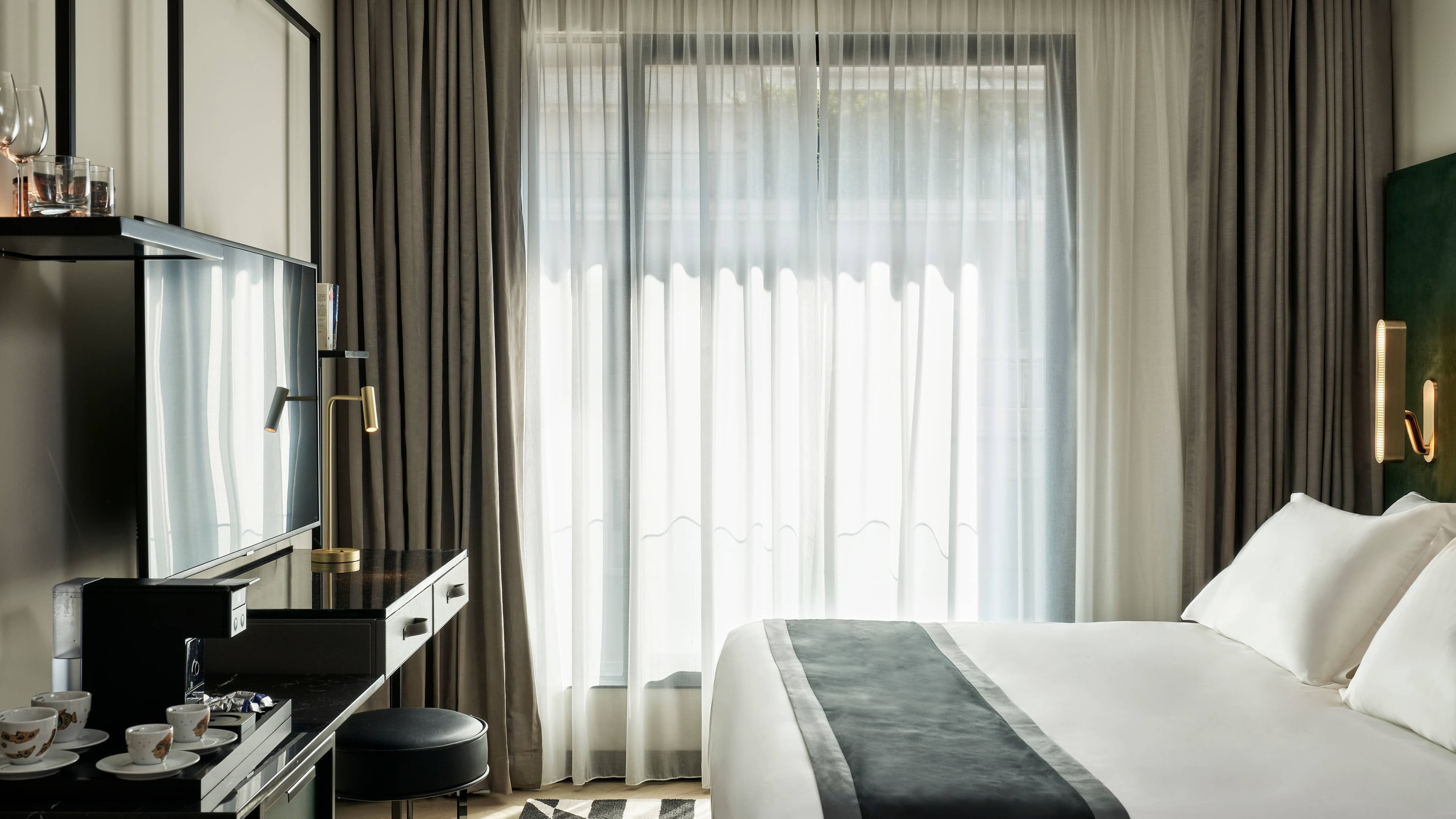 Academias Hotel, Autograph Collection — 12