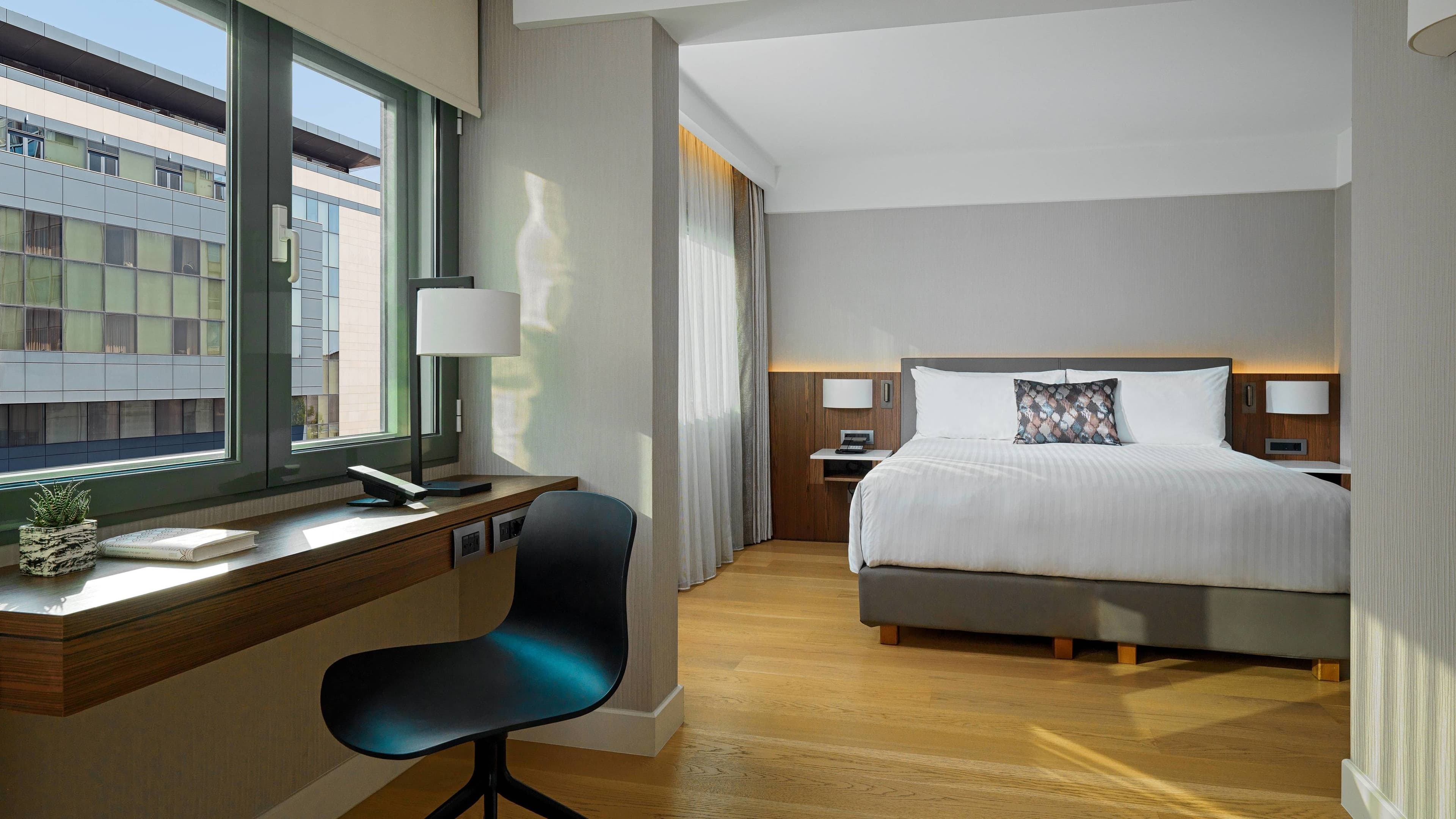 Athens Marriott Hotel - Image 3