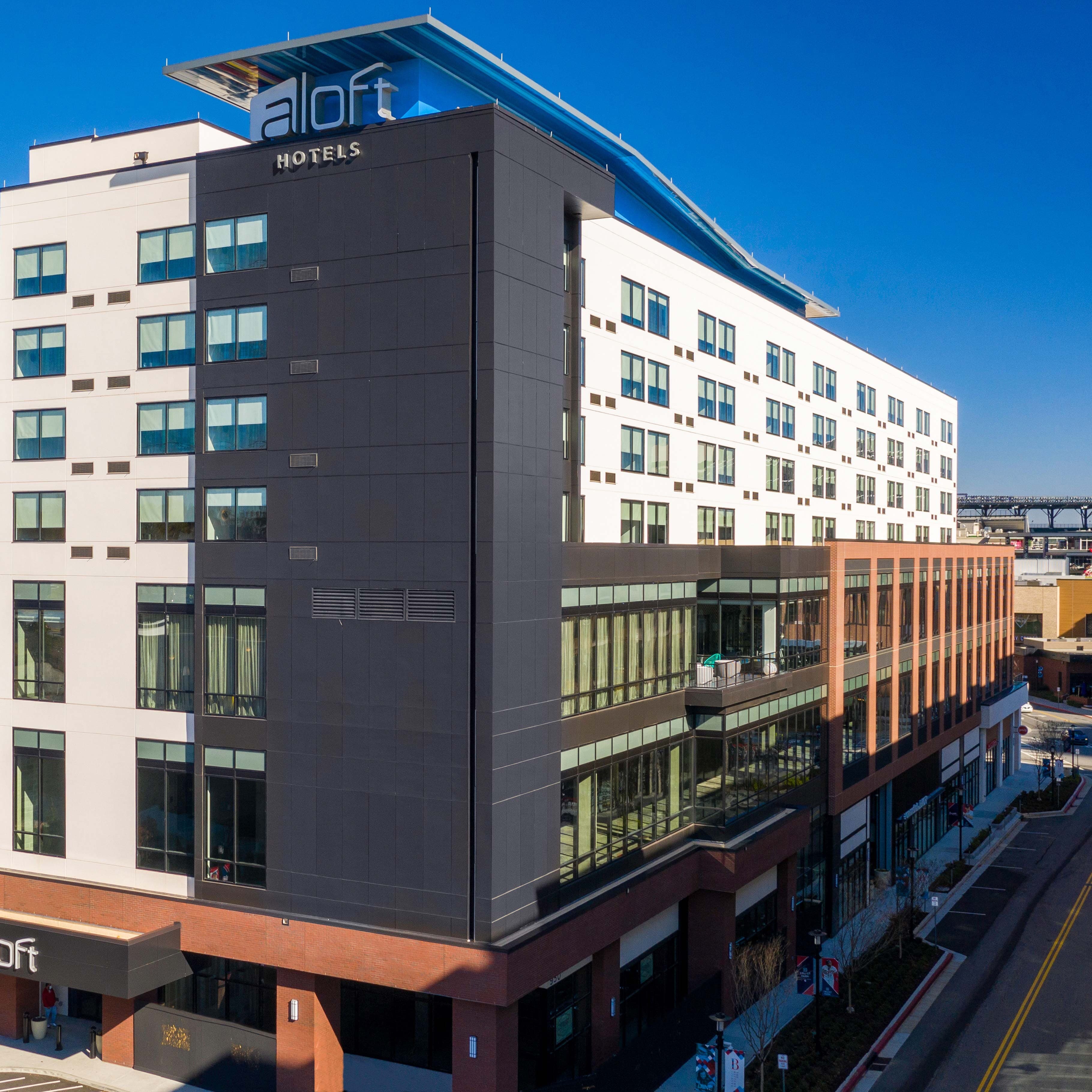 Aloft Atlanta at The Battery Atlanta