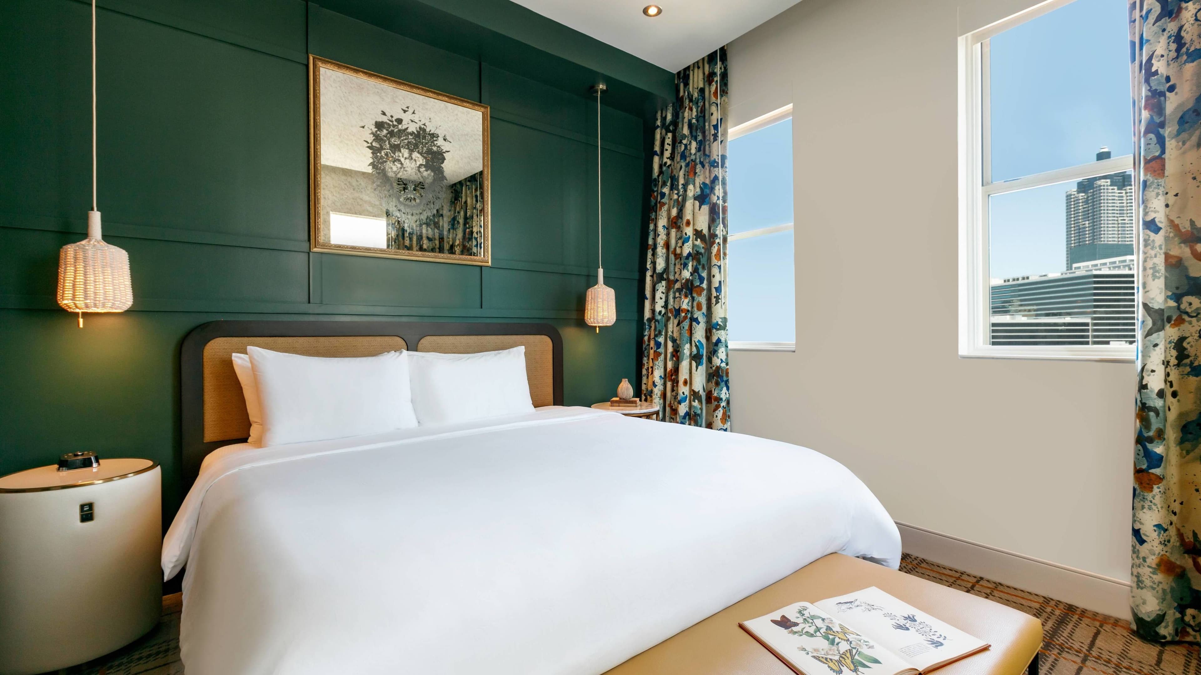 Glenn Hotel, Autograph Collection — 35