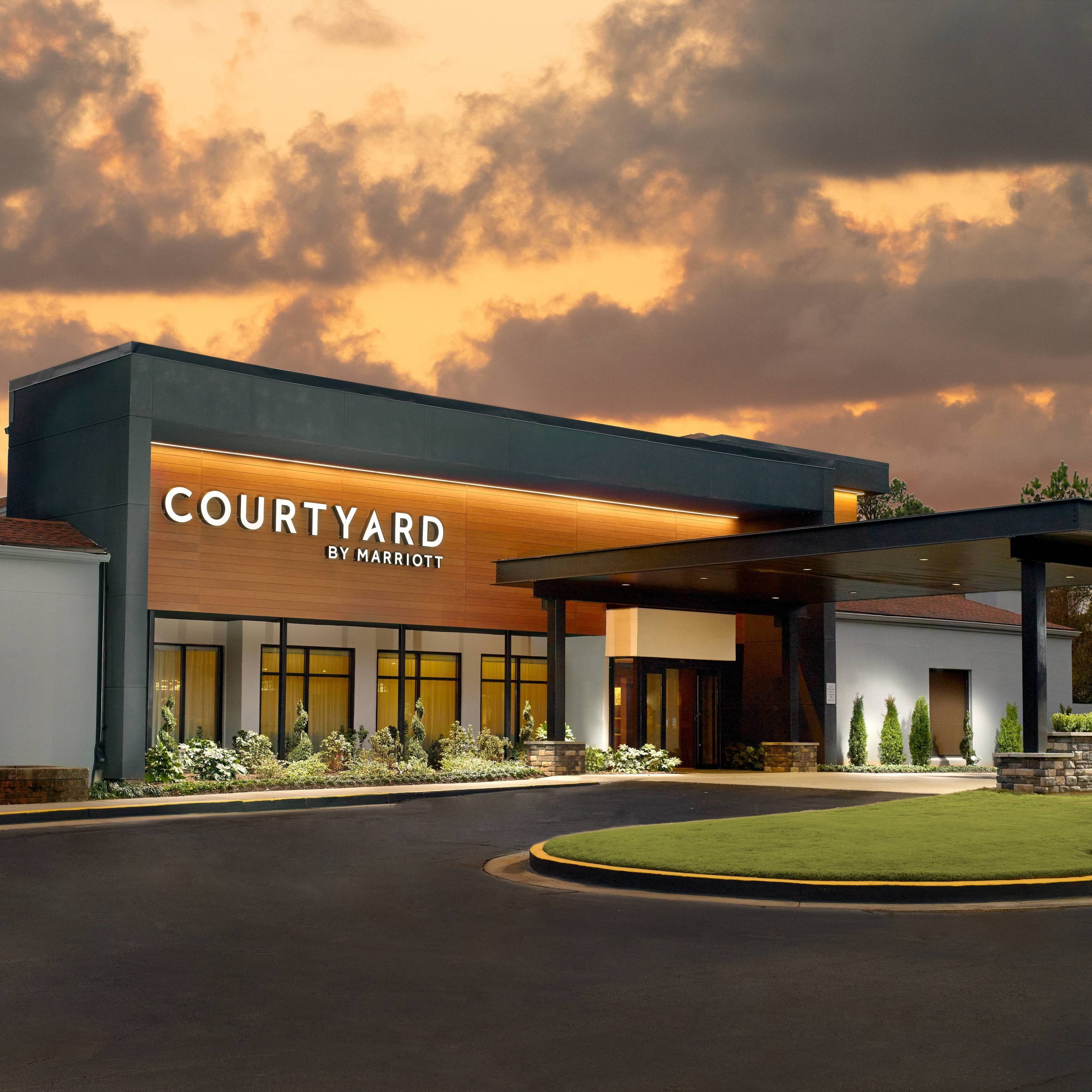 Courtyard Atlanta Airport South/Sullivan Road - Image 1