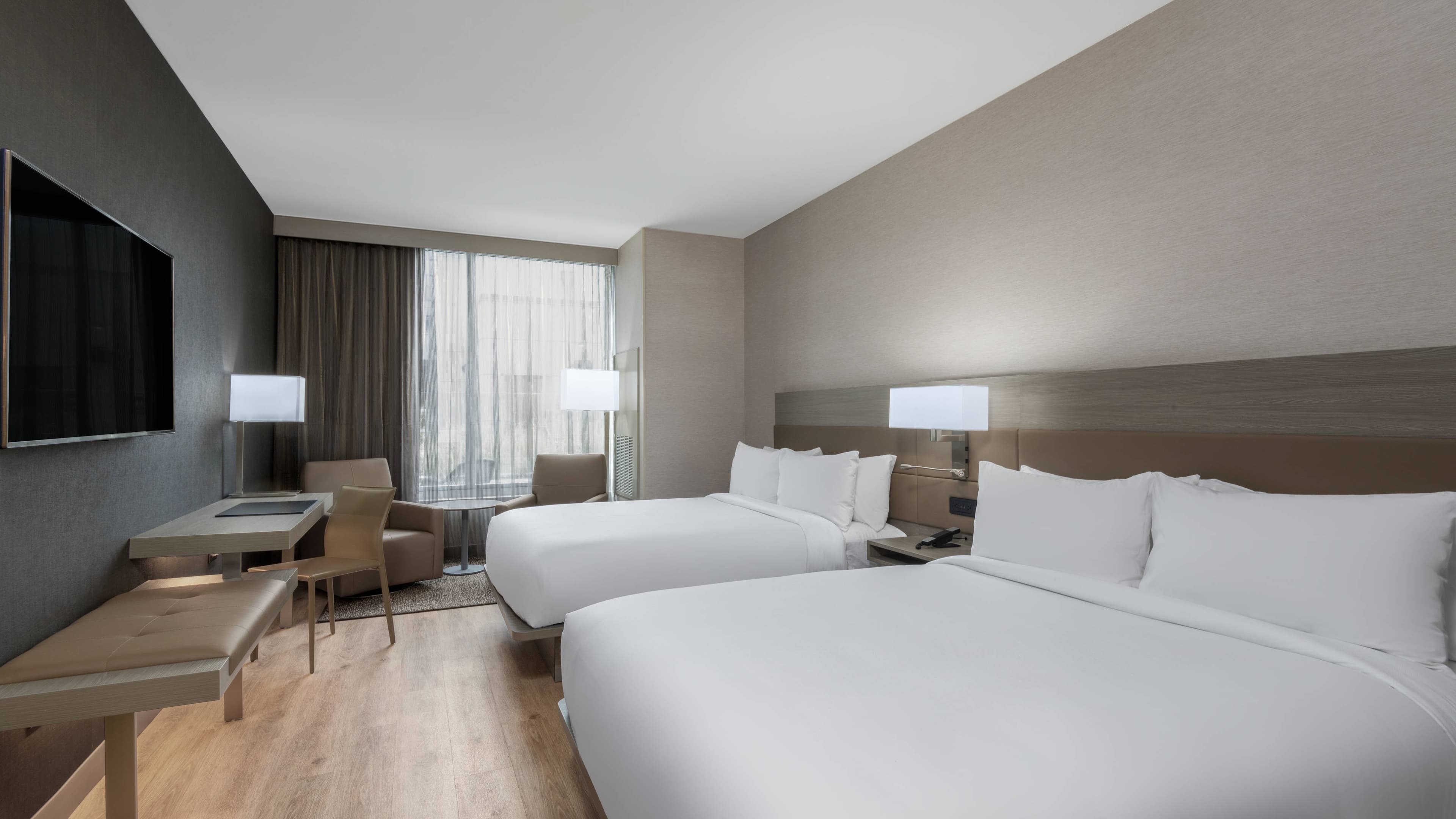 Holiday Inn Express & Suites Canton — 16