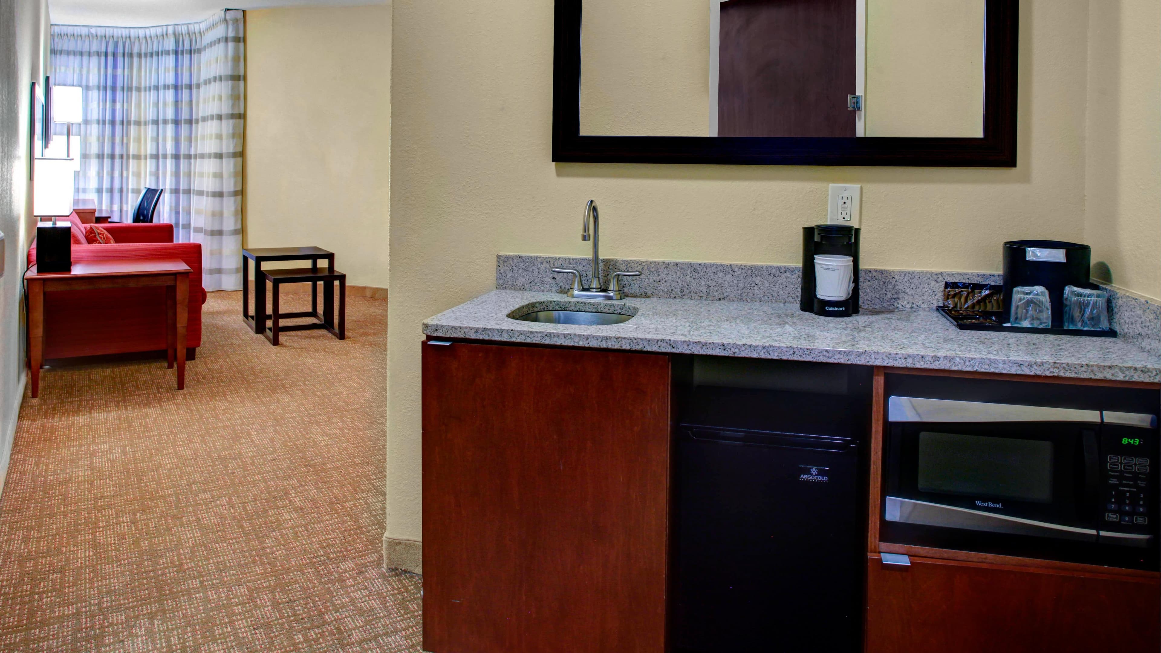Holiday Inn Express Atlanta NE - I-85 Clairmont — 6