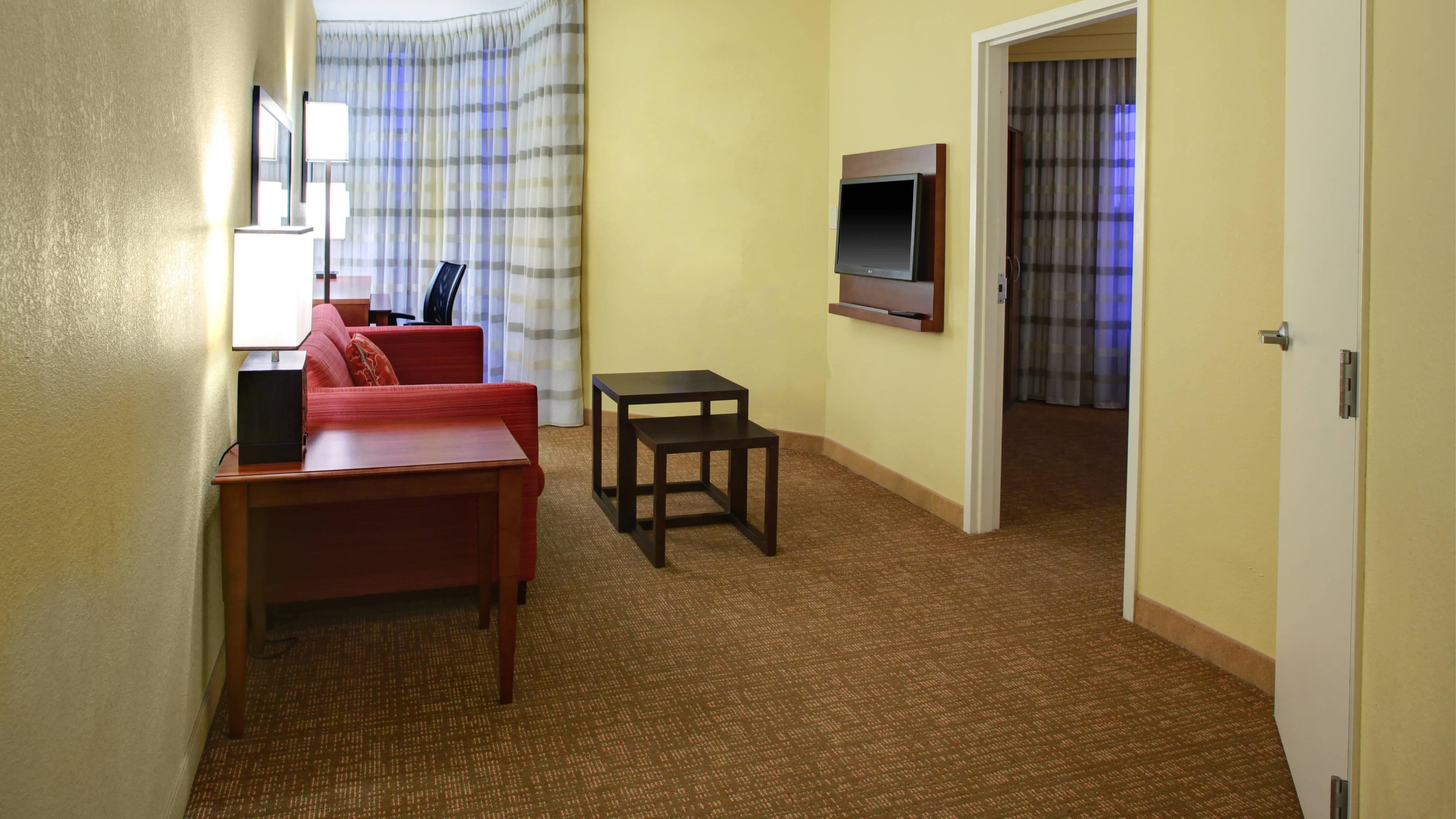 Courtyard Atlanta Conyers - Image 4