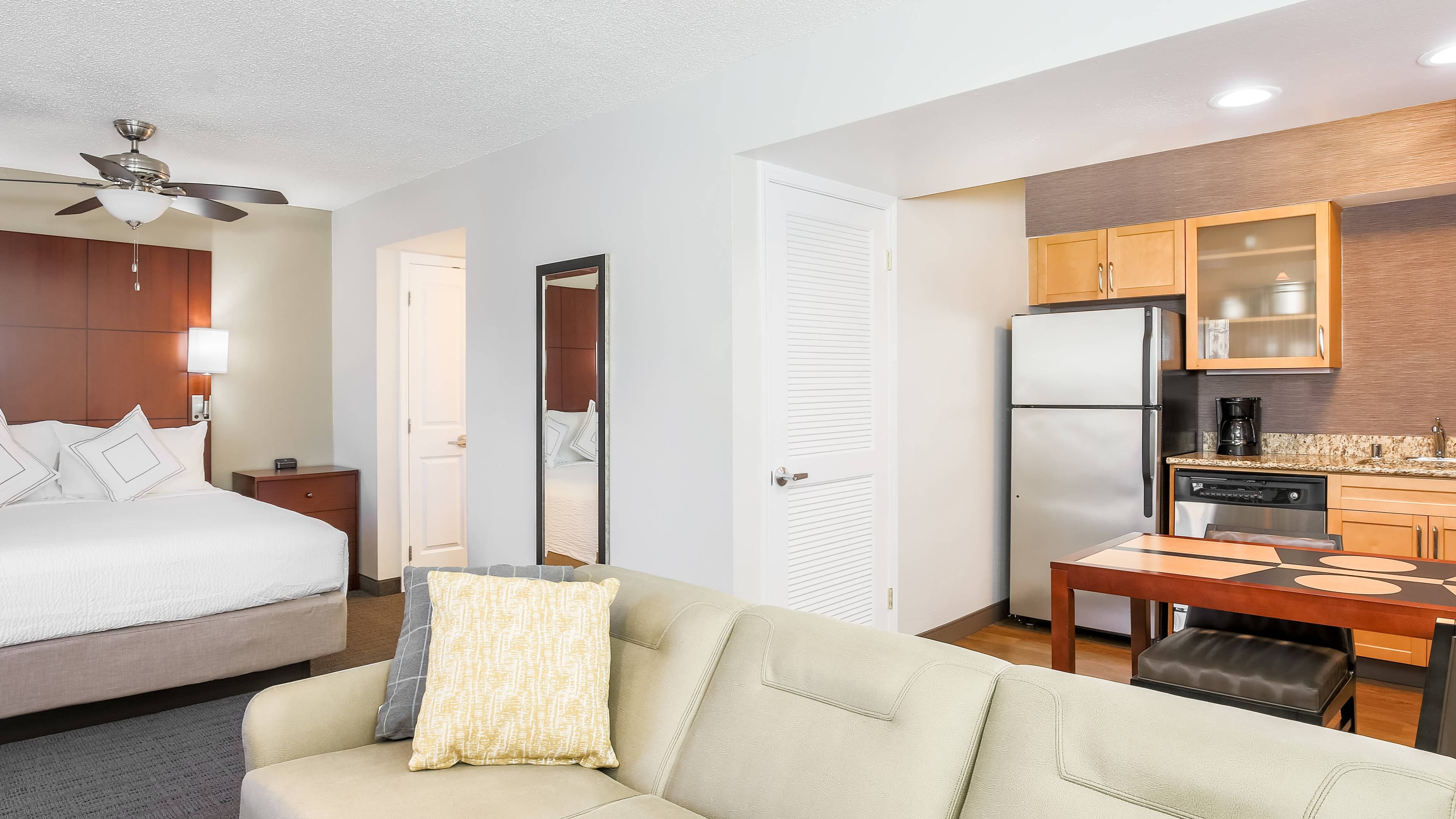 Residence Inn Atlanta Cumberland/Galleria - Image 4