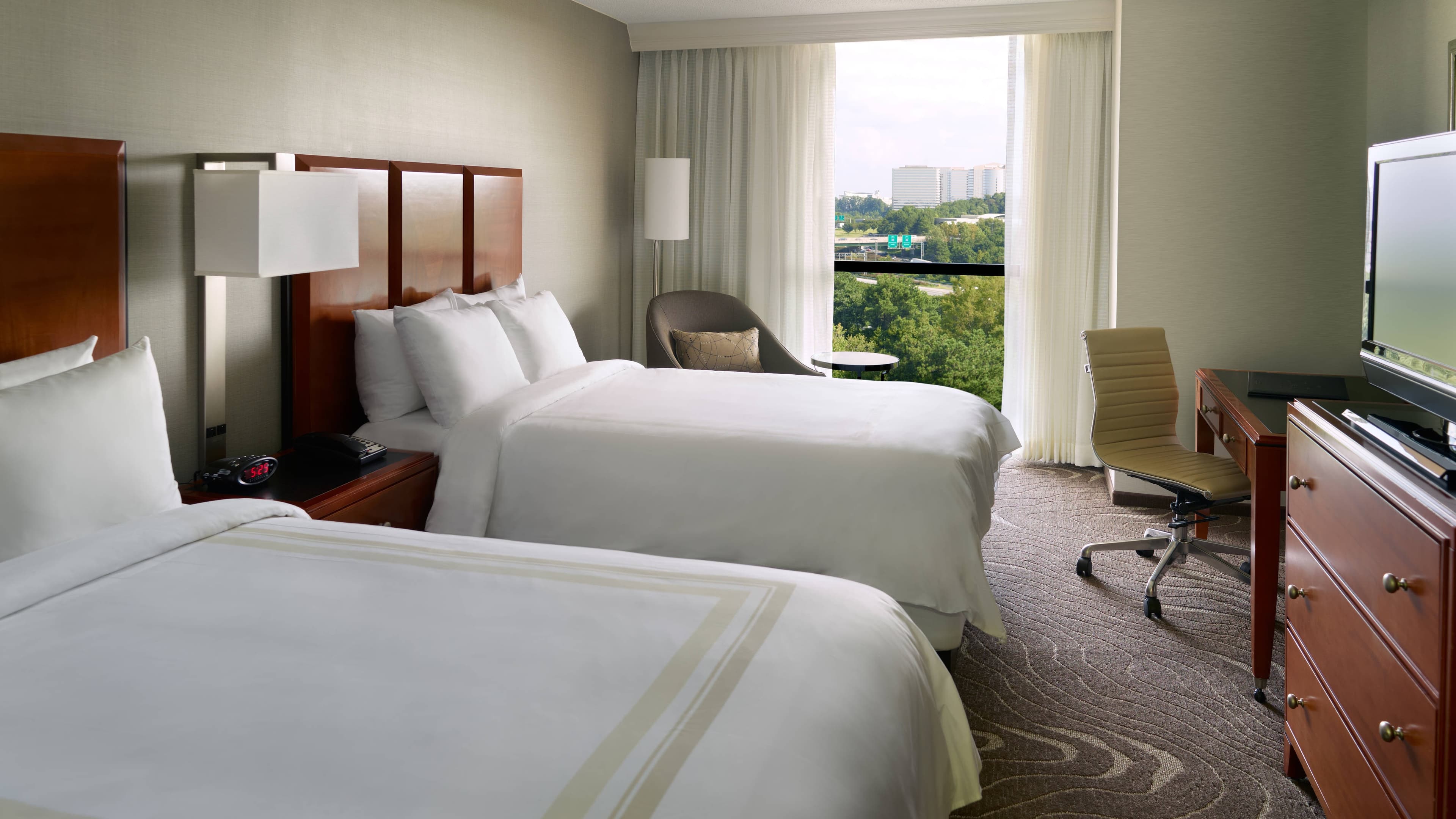 Atlanta Marriott Northwest at Galleria - Image 2