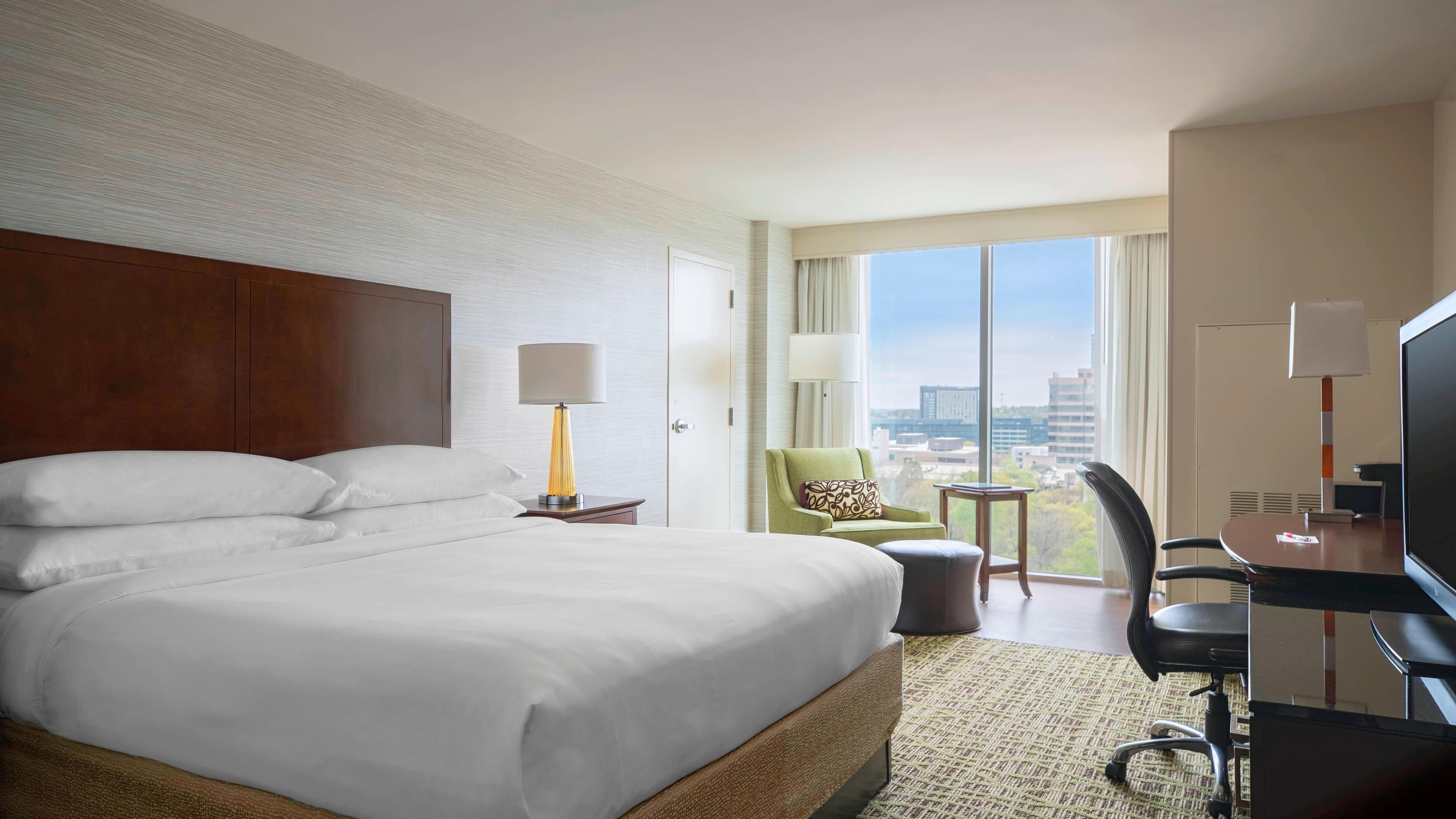 Holiday Inn Express Peachtree Corners-Norcross — 14