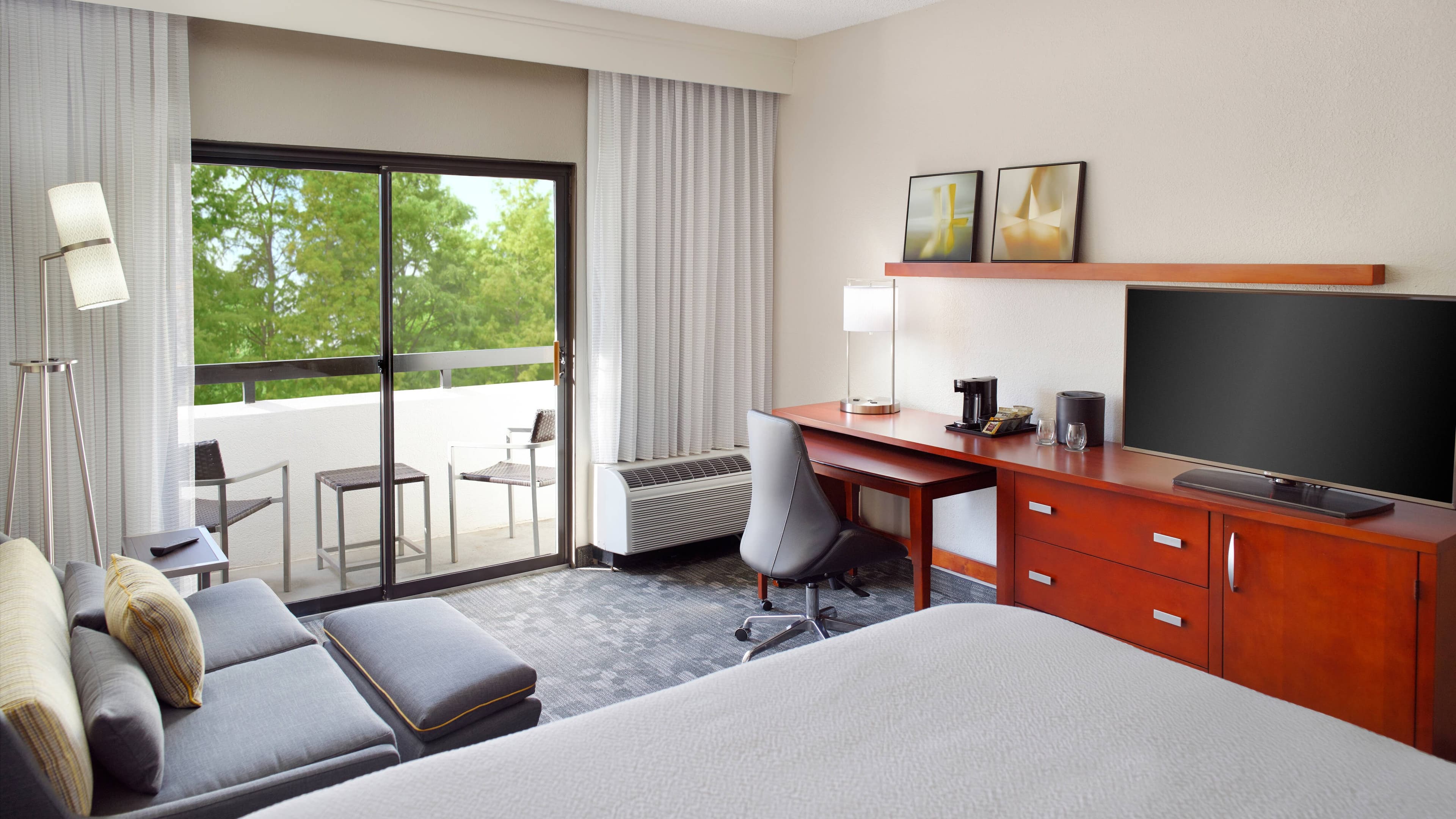 Courtyard Atlanta Perimeter Center — 16