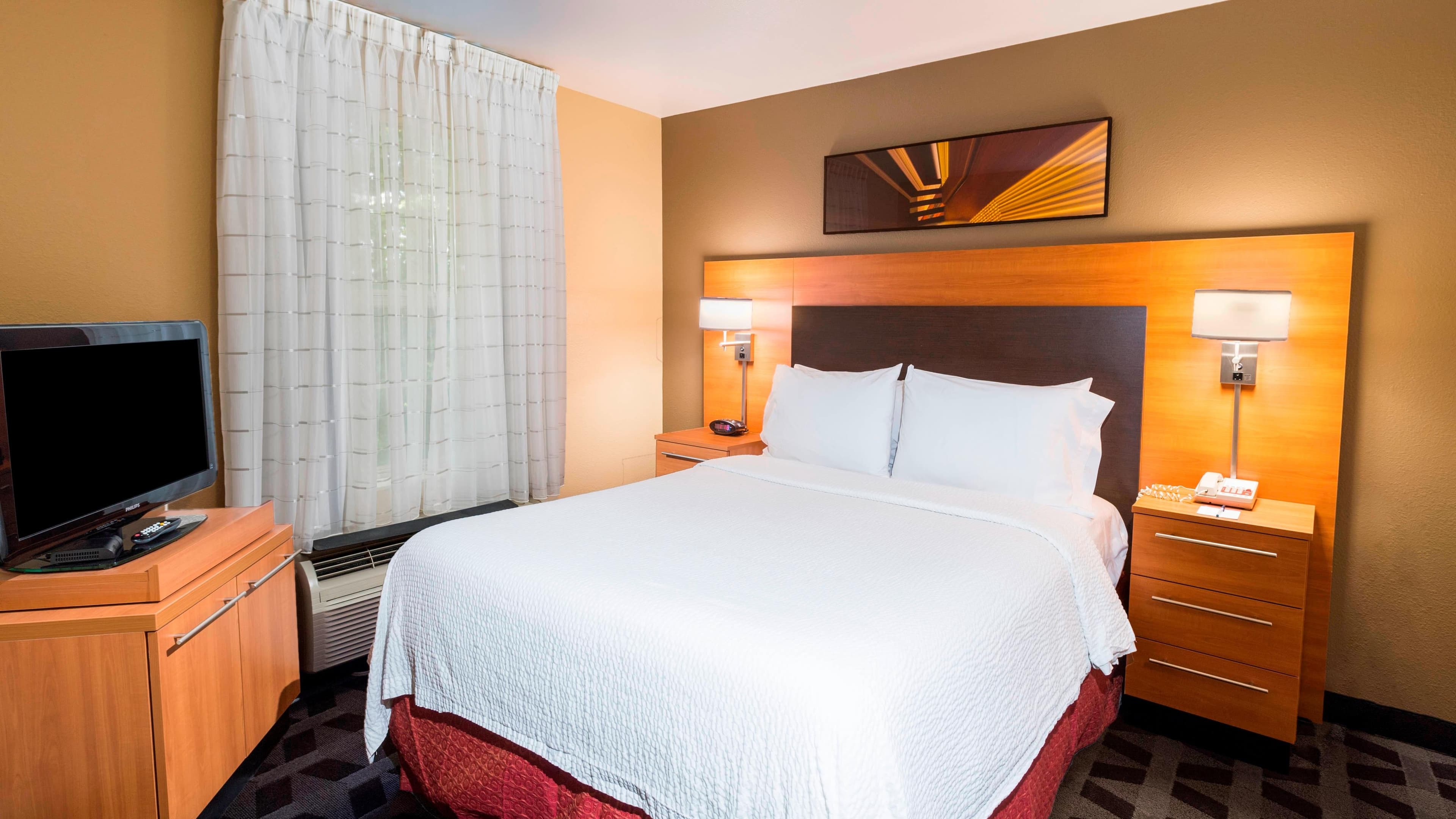 TownePlace Suites Atlanta Kennesaw - Image 2