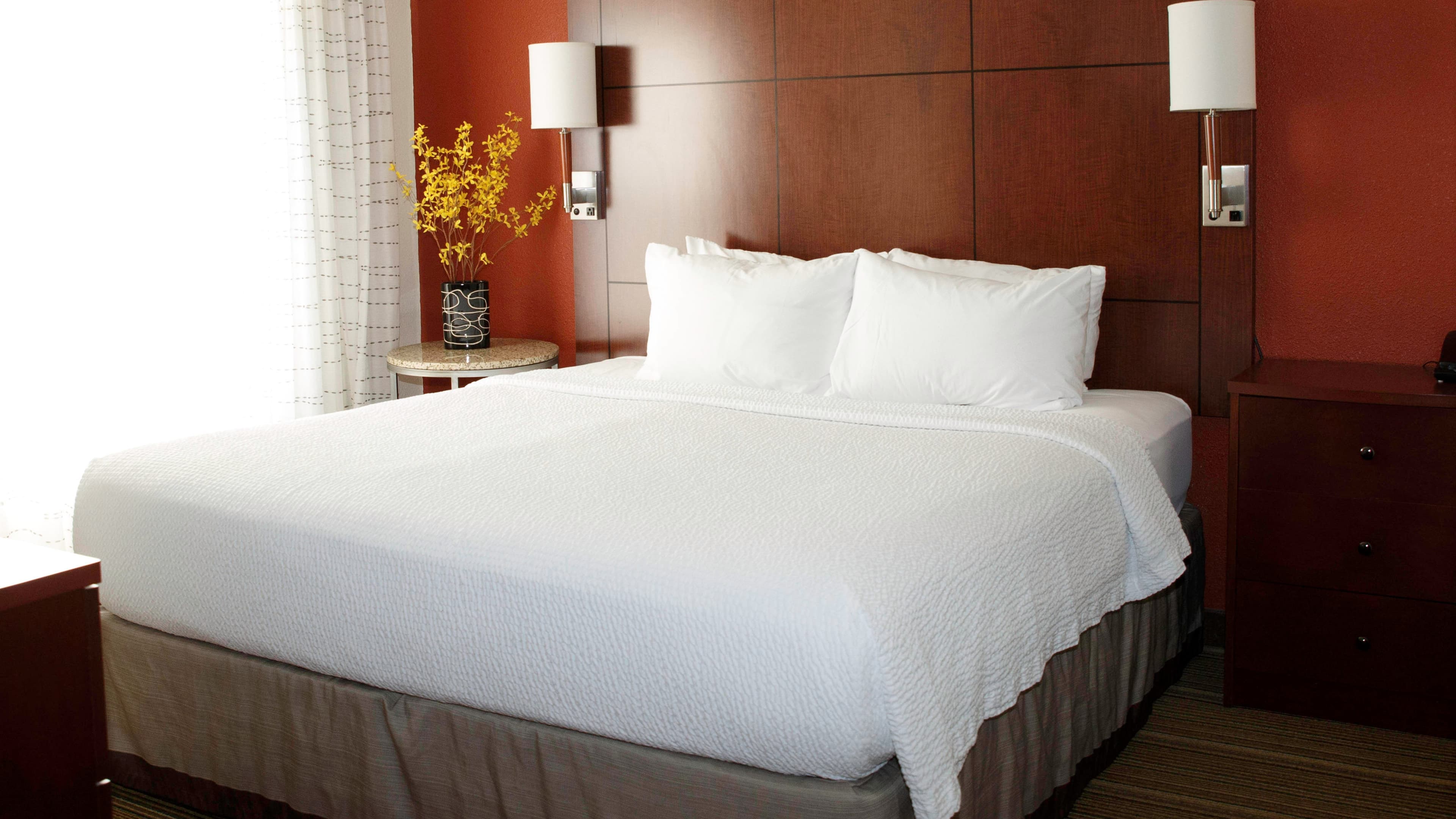 1 Bedroom Suite - Image 3