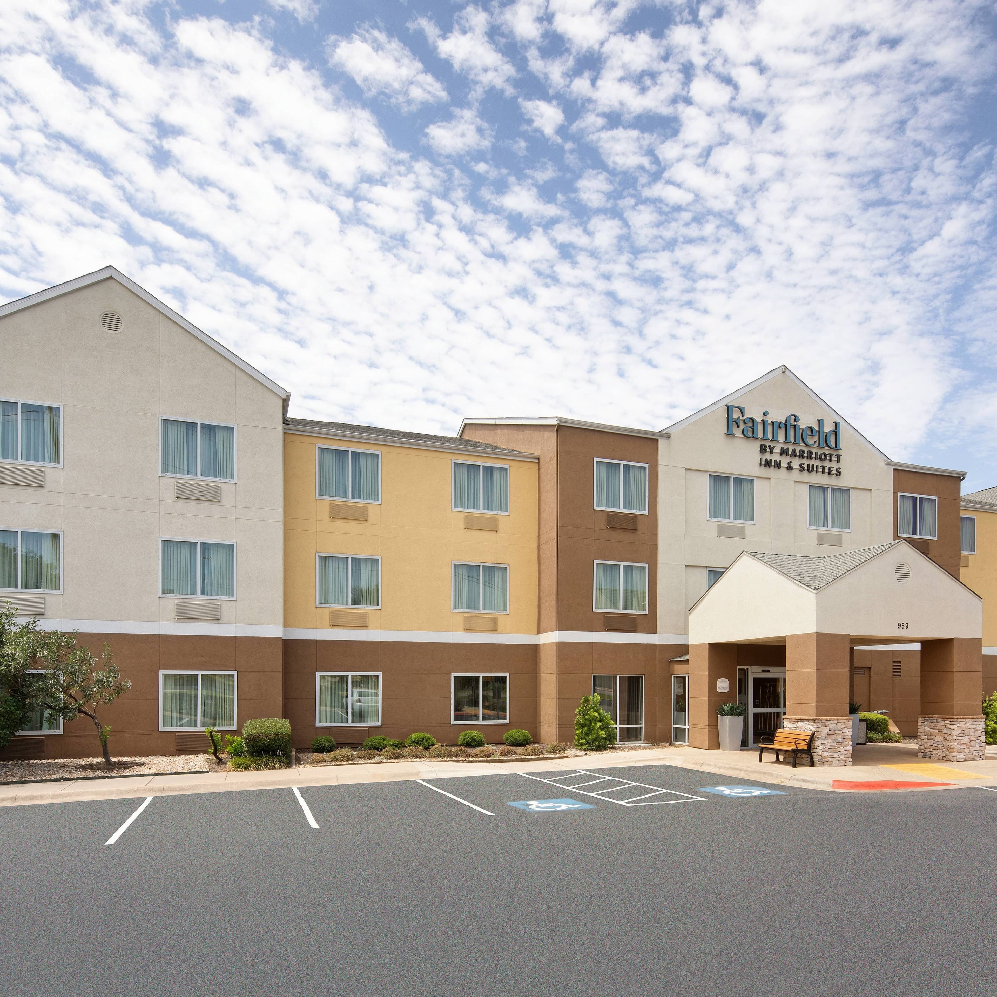Fairfield Inn & Suites Austin-University Area - Image 1