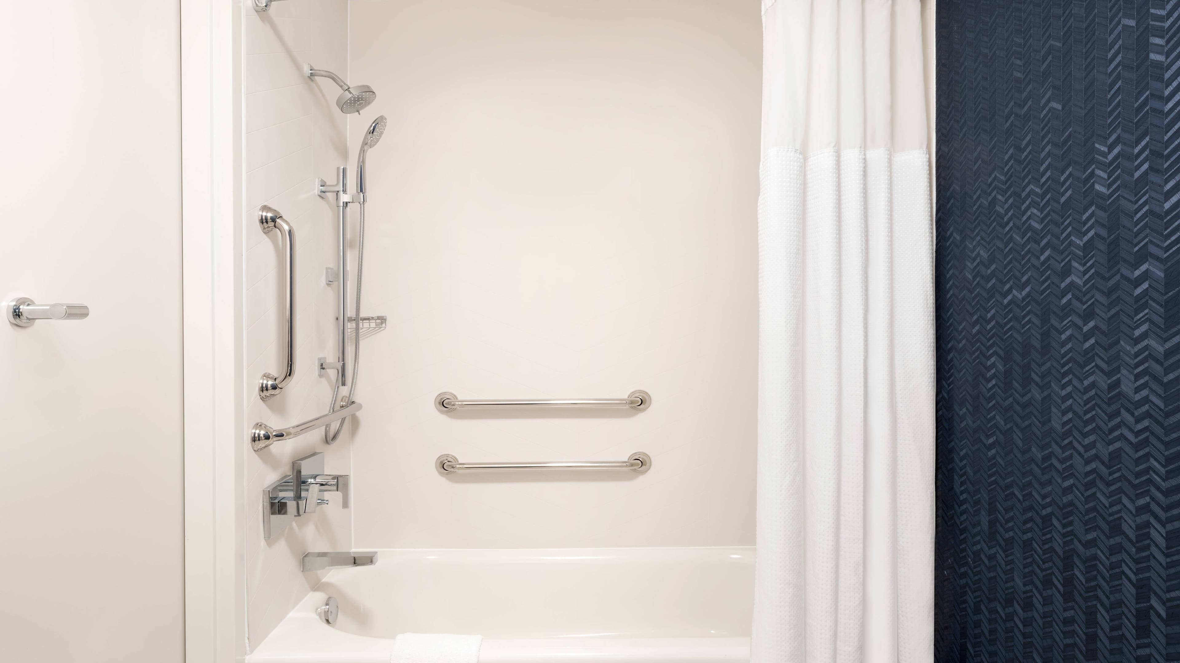 Fairfield Inn & Suites Austin South — 25