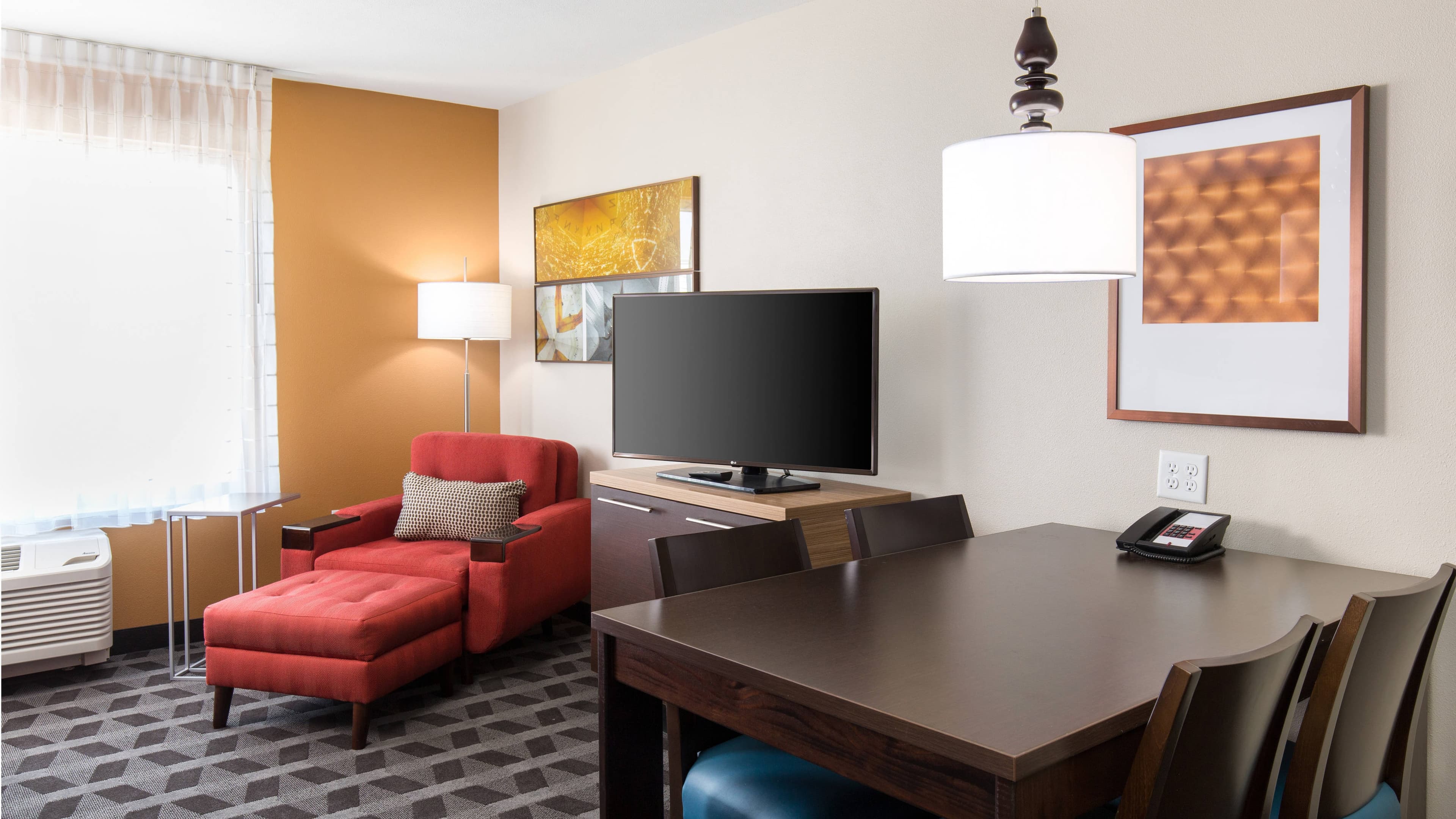 Holiday Inn Express & Suites Leander — 16