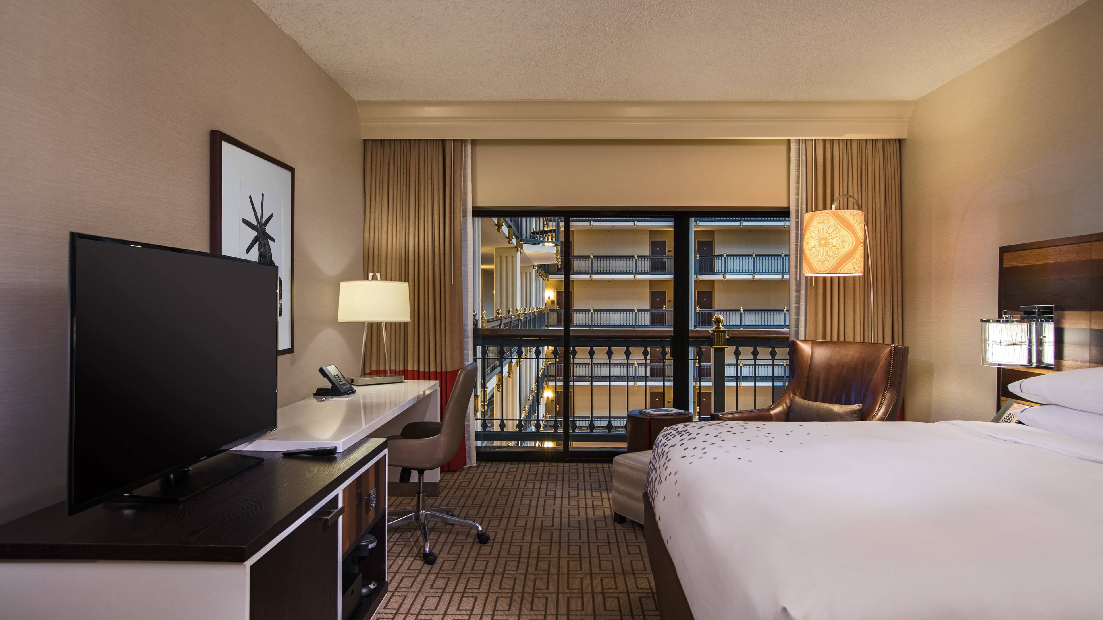 Renaissance Austin Hotel - Image 3