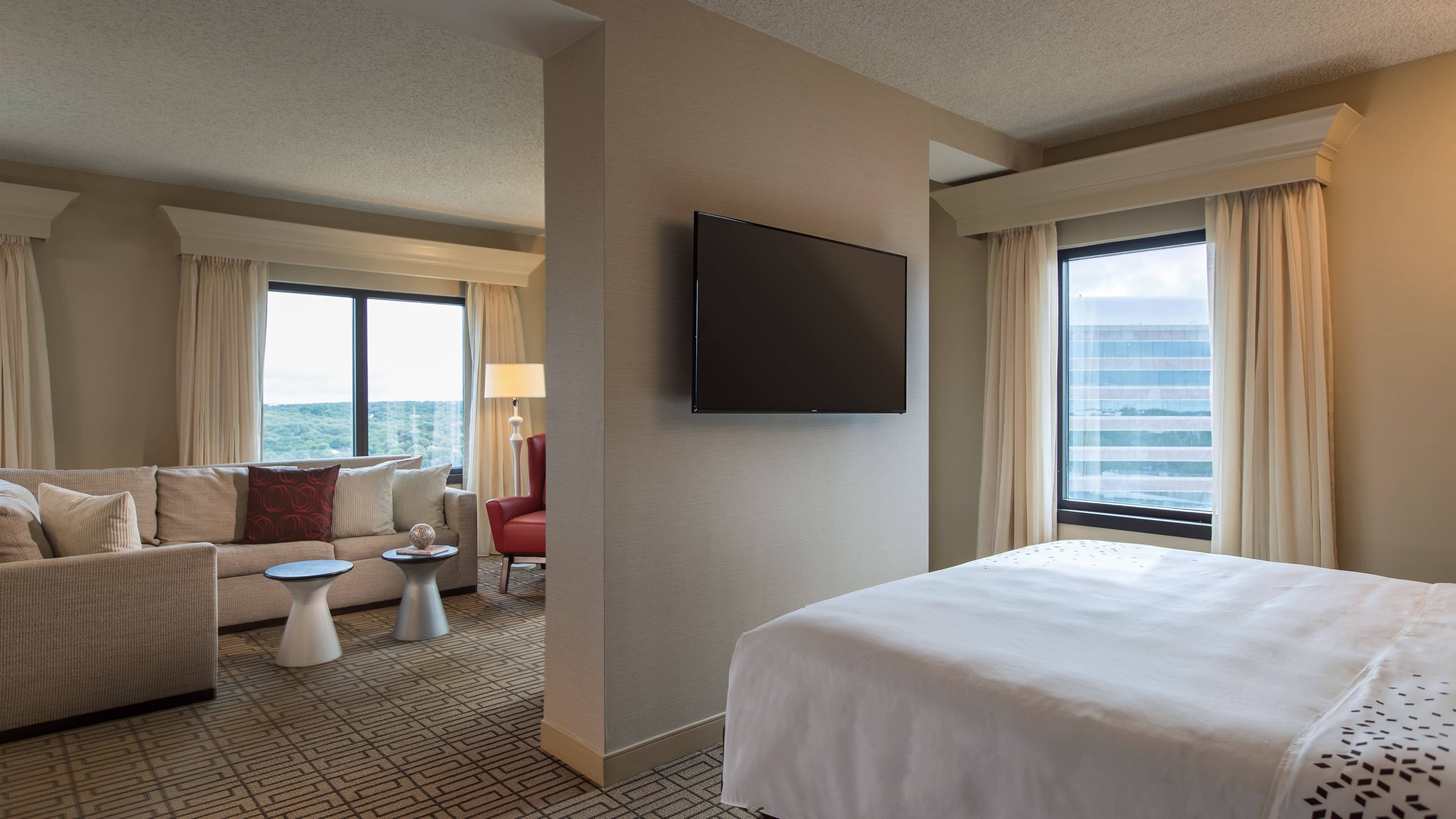 Renaissance Austin Hotel — 24