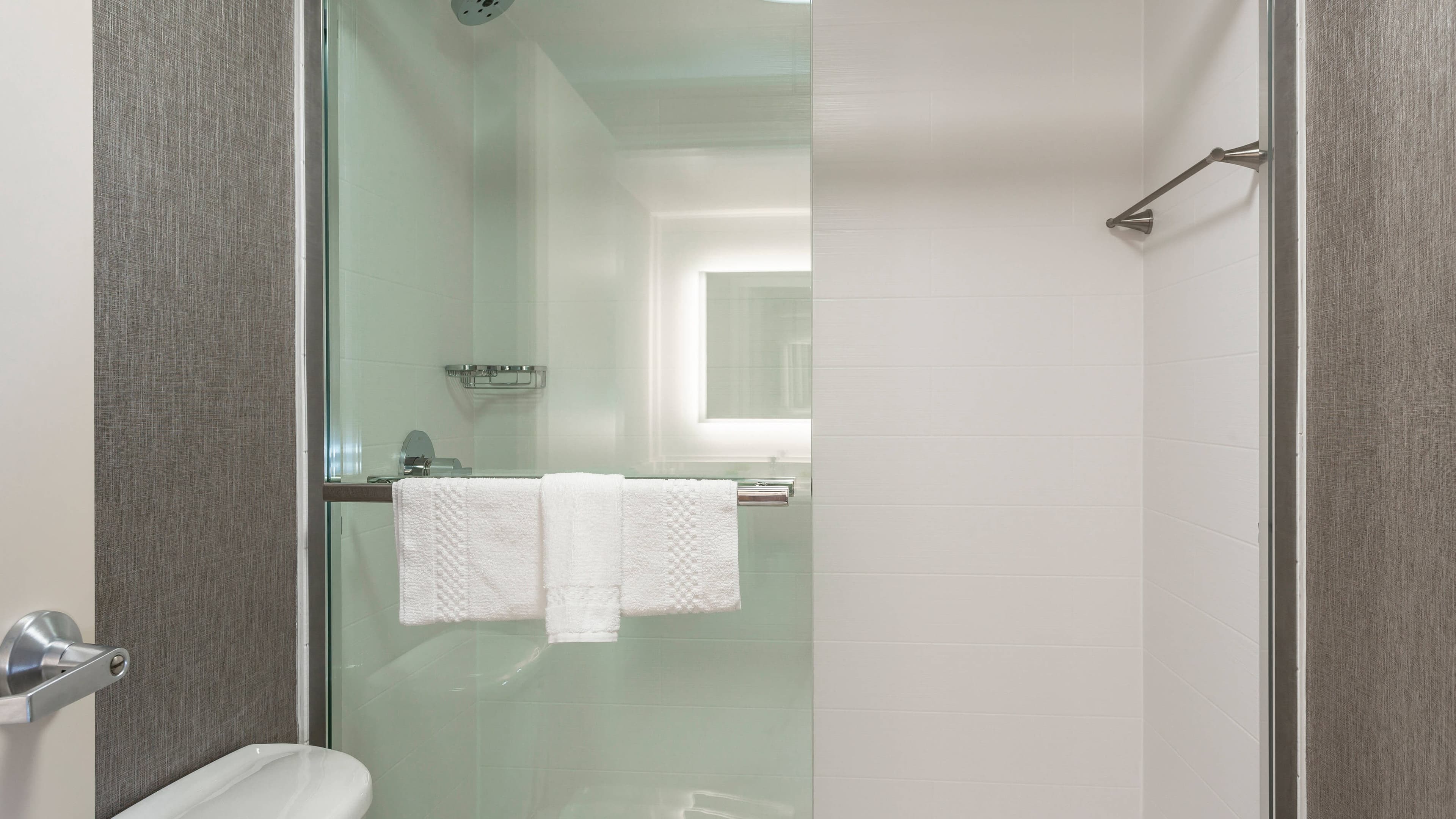 King Suite - Image 7