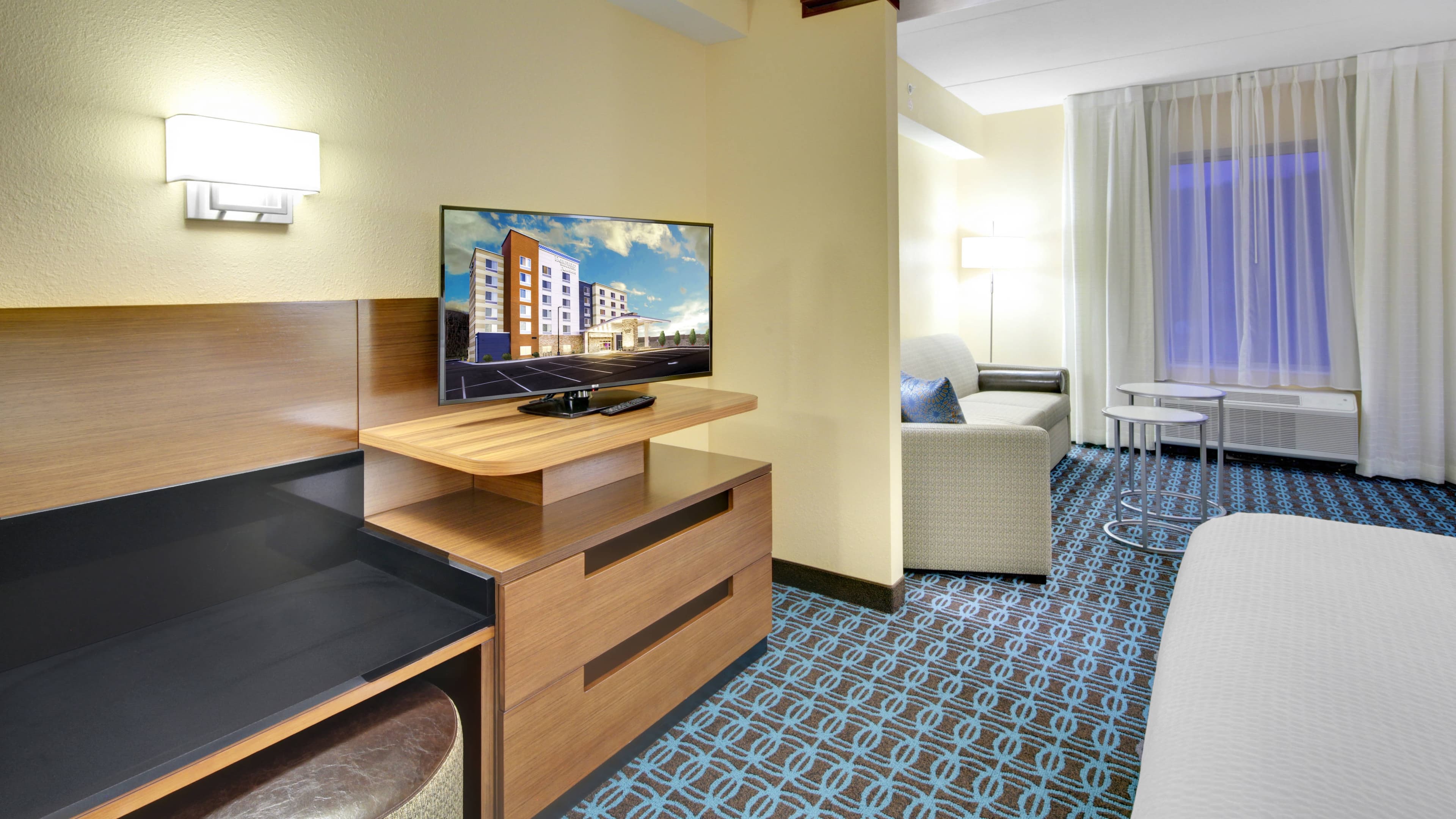 Fairfield Inn & Suites Asheville Tunnel Road - Image 4