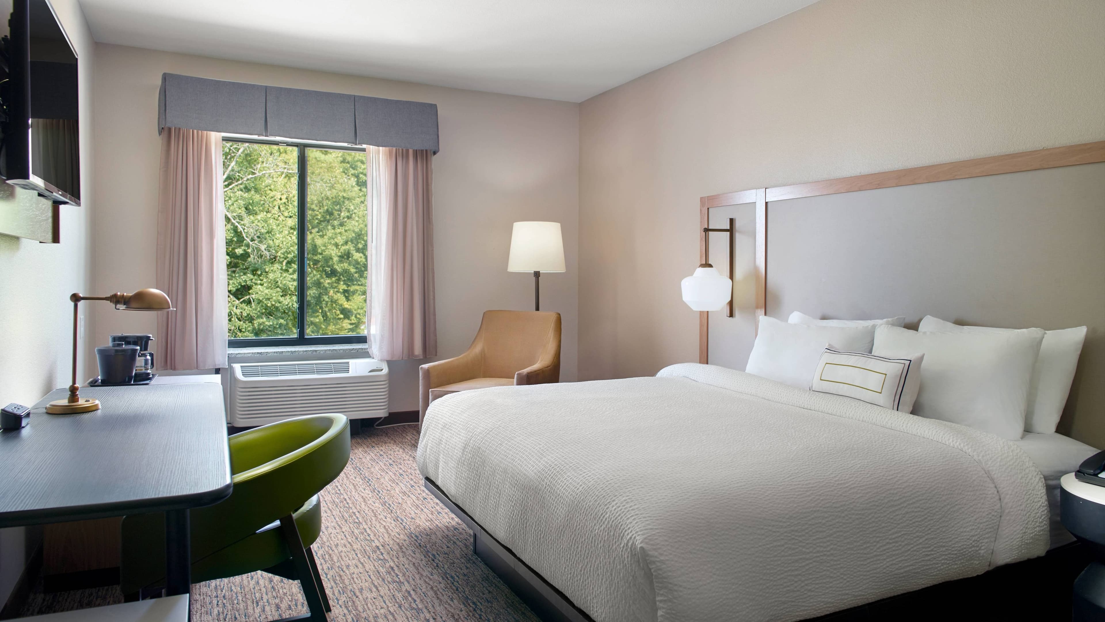 Fairfield Inn & Suites Asheville Airport/Fletcher - Image 4