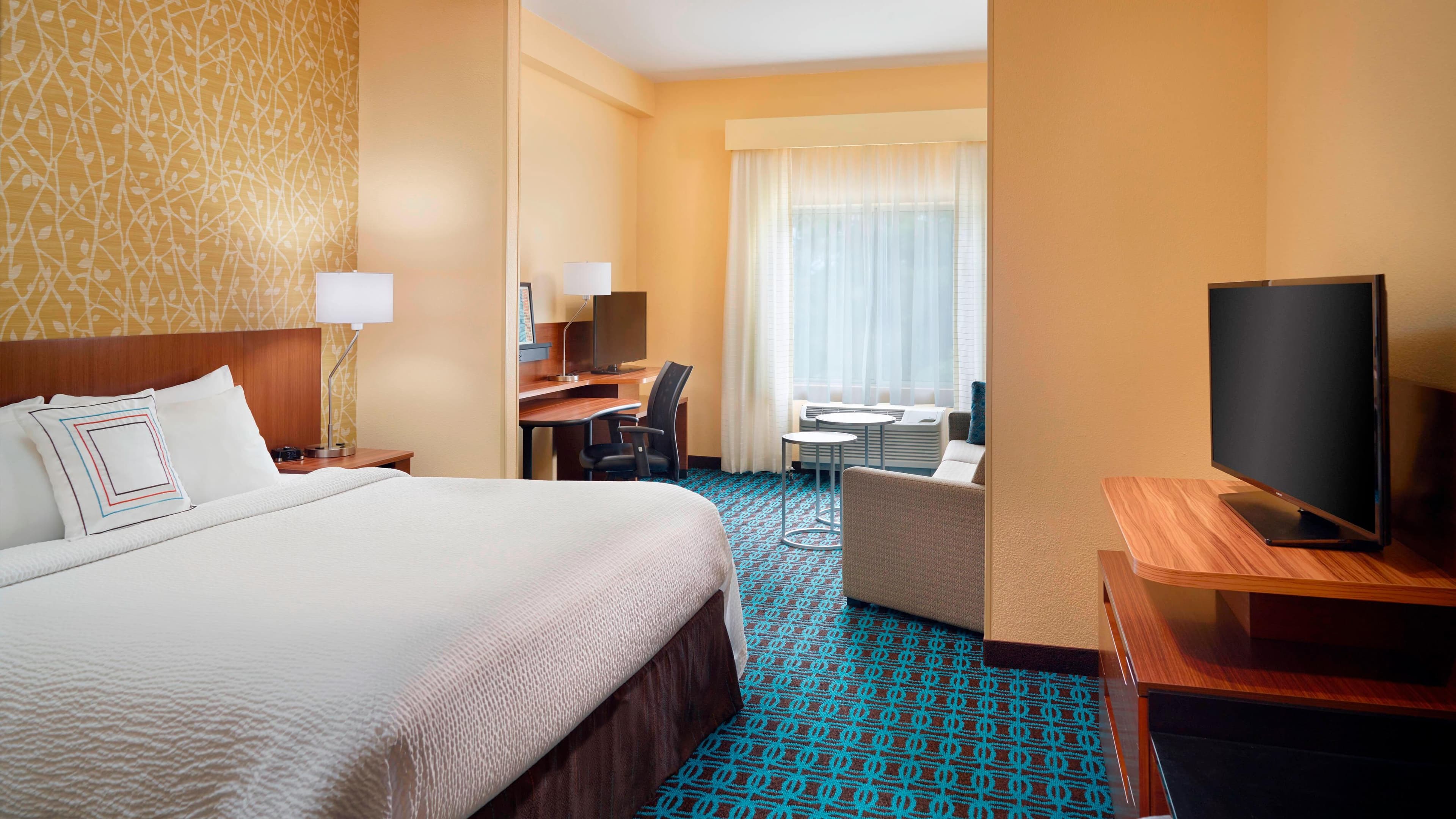 Fairfield Inn & Suites Hendersonville Flat Rock - Image 2