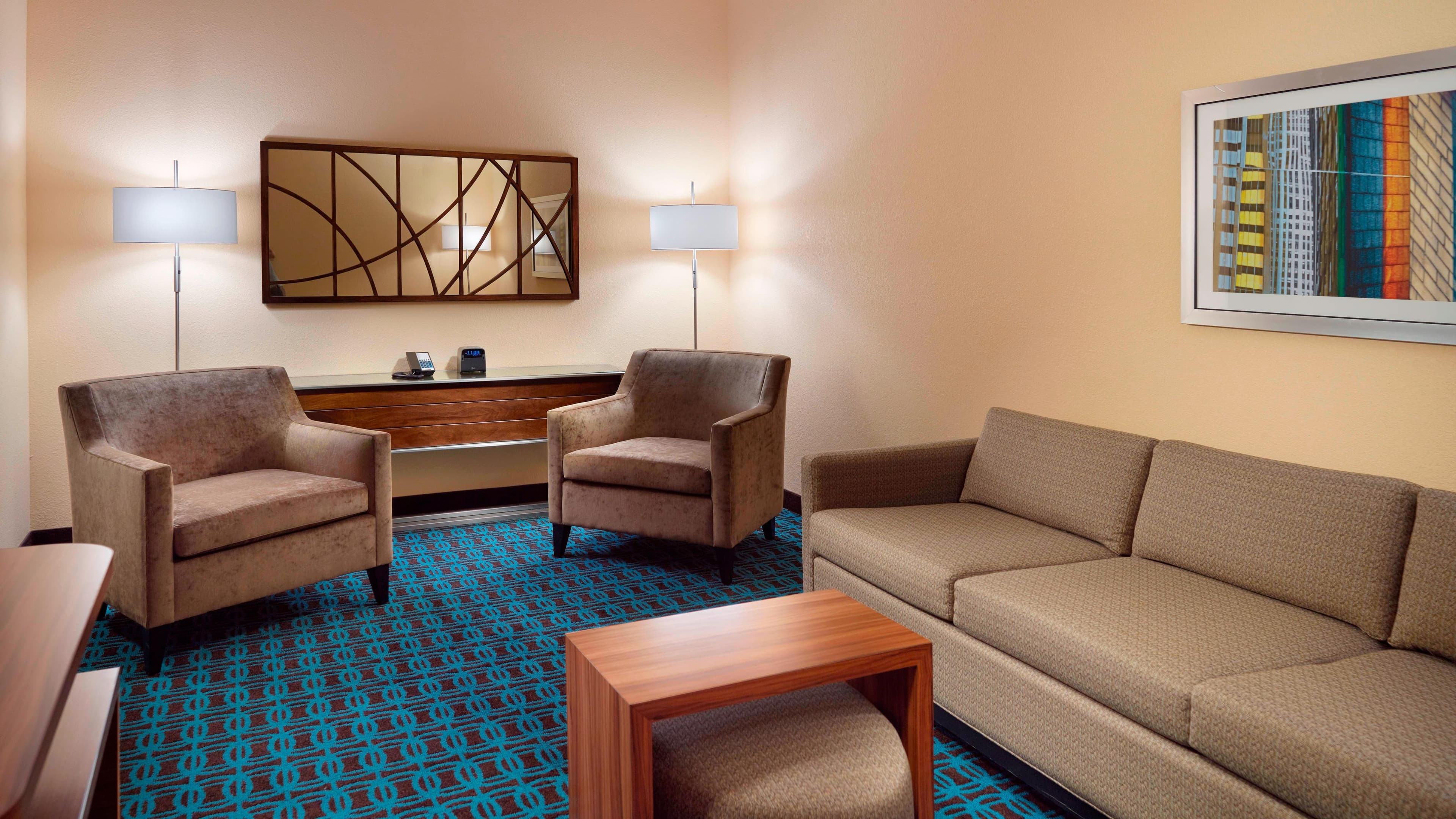 Fairfield Inn & Suites Hendersonville Flat Rock — 8