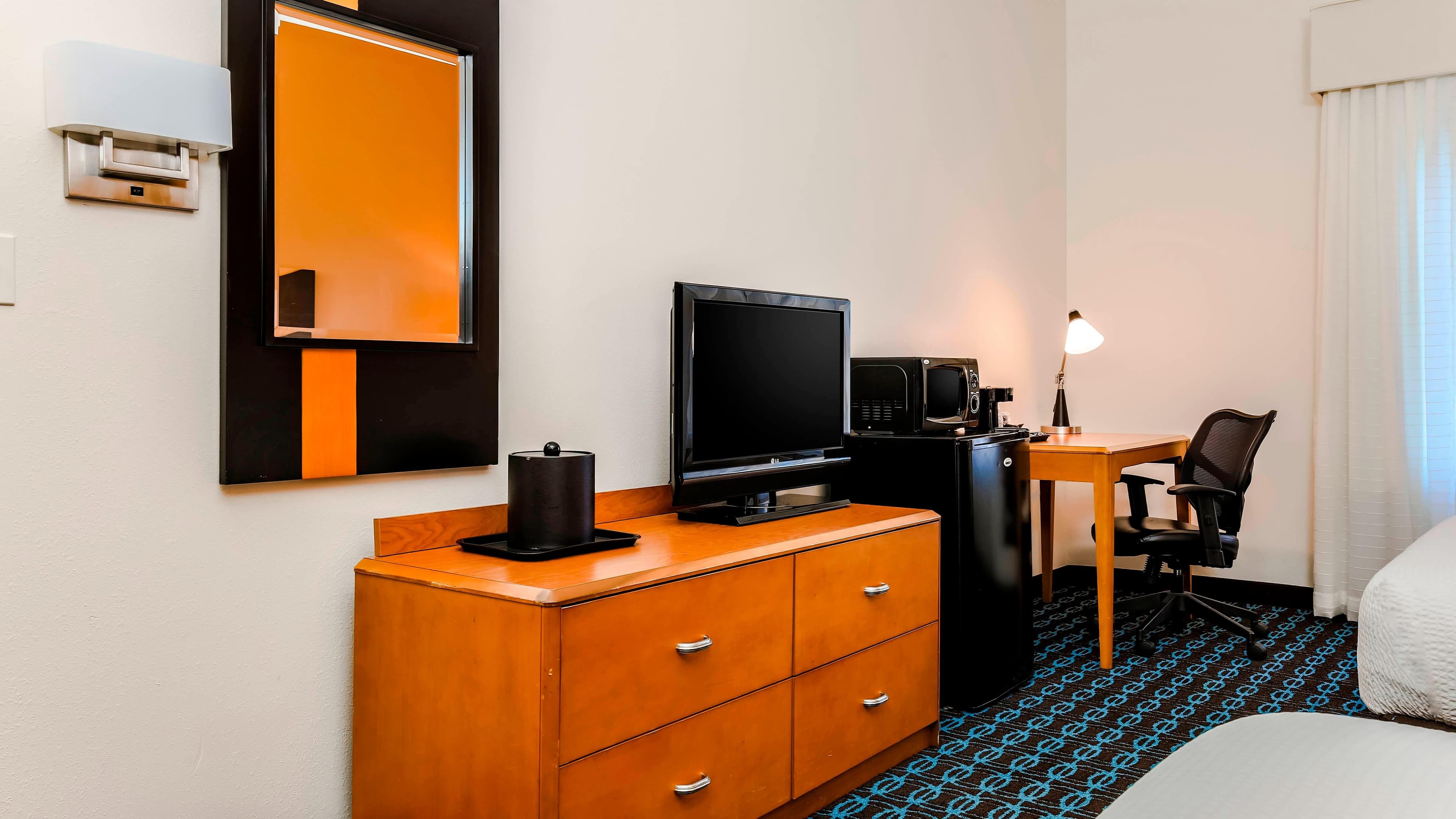 Fairfield Inn & Suites Wilkes-Barre Scranton - Image 4